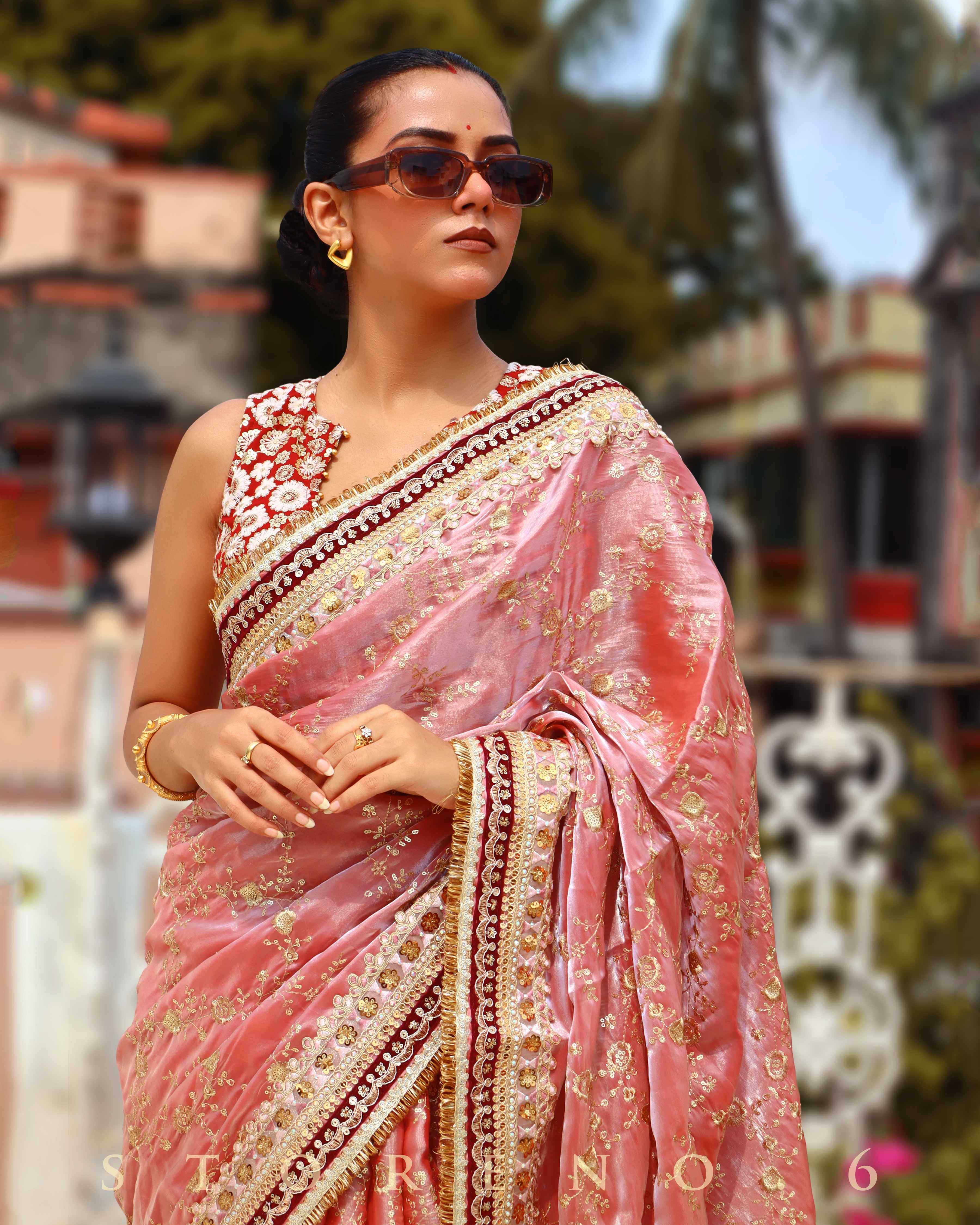 NARGIS-E-SURKH RETRO SLEVELESS BLOUSE
