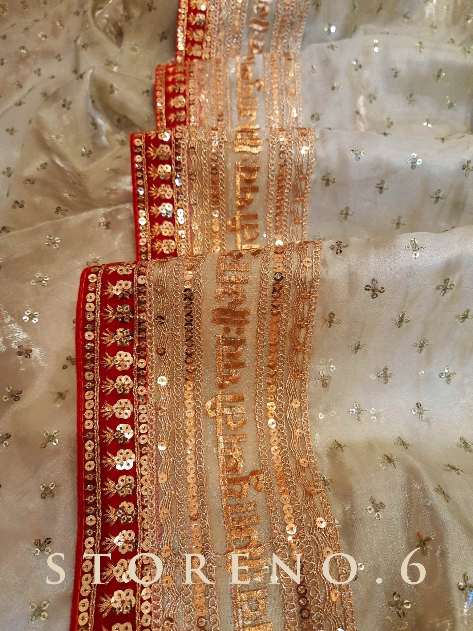 ROYAL SUBTLE QUEEN SAREE WITH LUSH OF BERRY BLOUSE