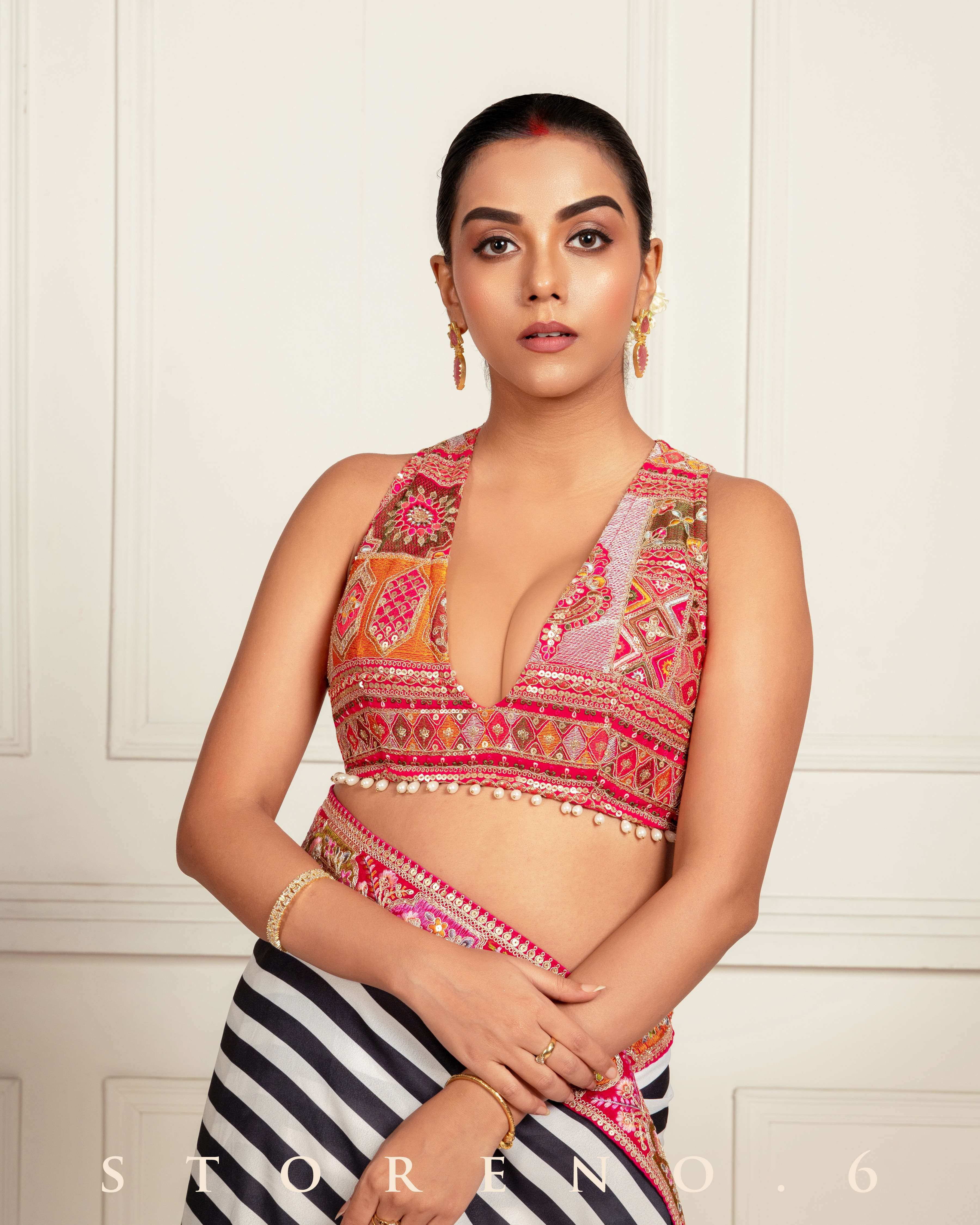 VINTAGE VISION SAREE WITH FUCHSIA FUSION FOXY BLOUSE