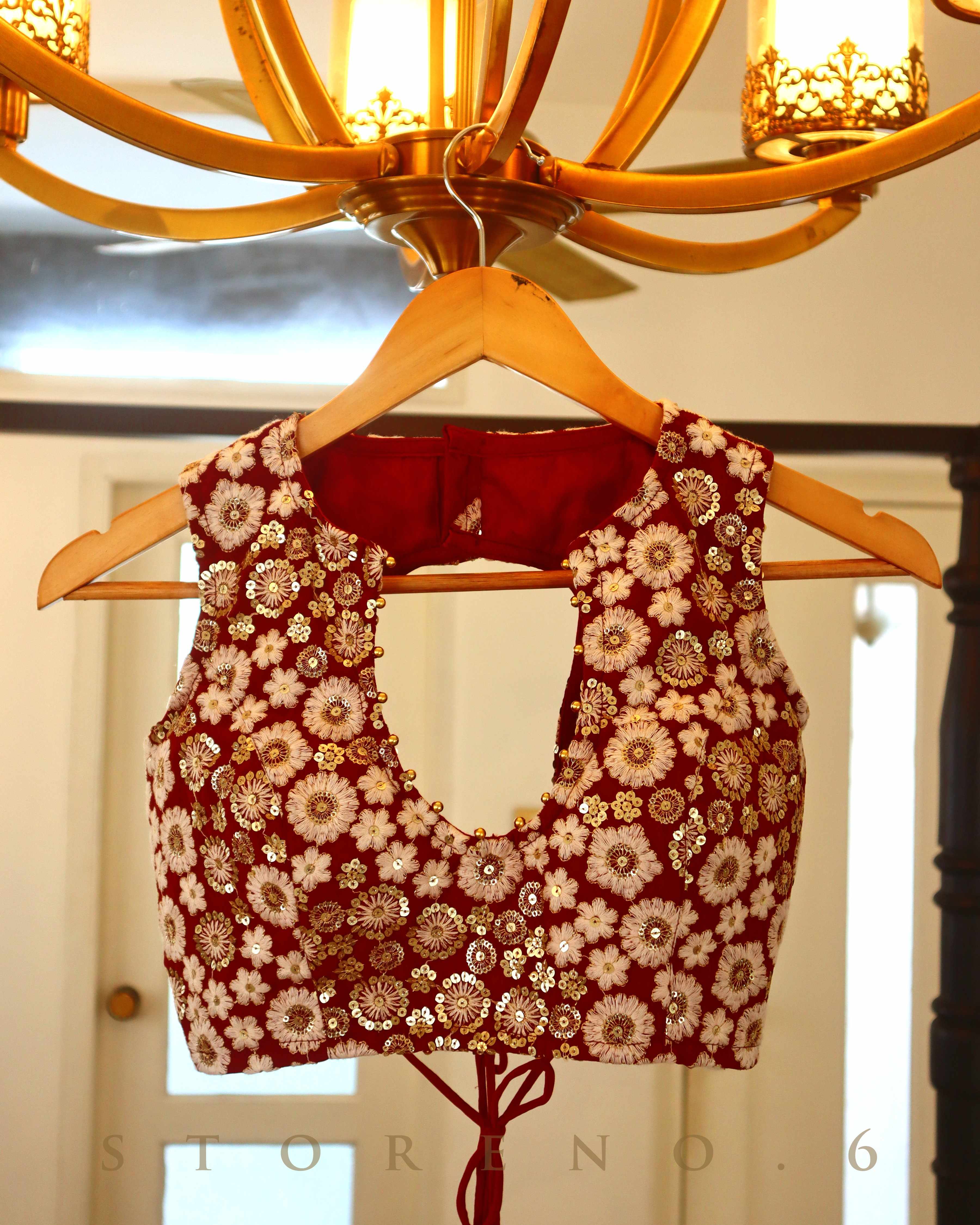 MUSICAL MAY SAREE WITH NARGIS-E-SURKH RETRO SLEVELESS BLOUSE