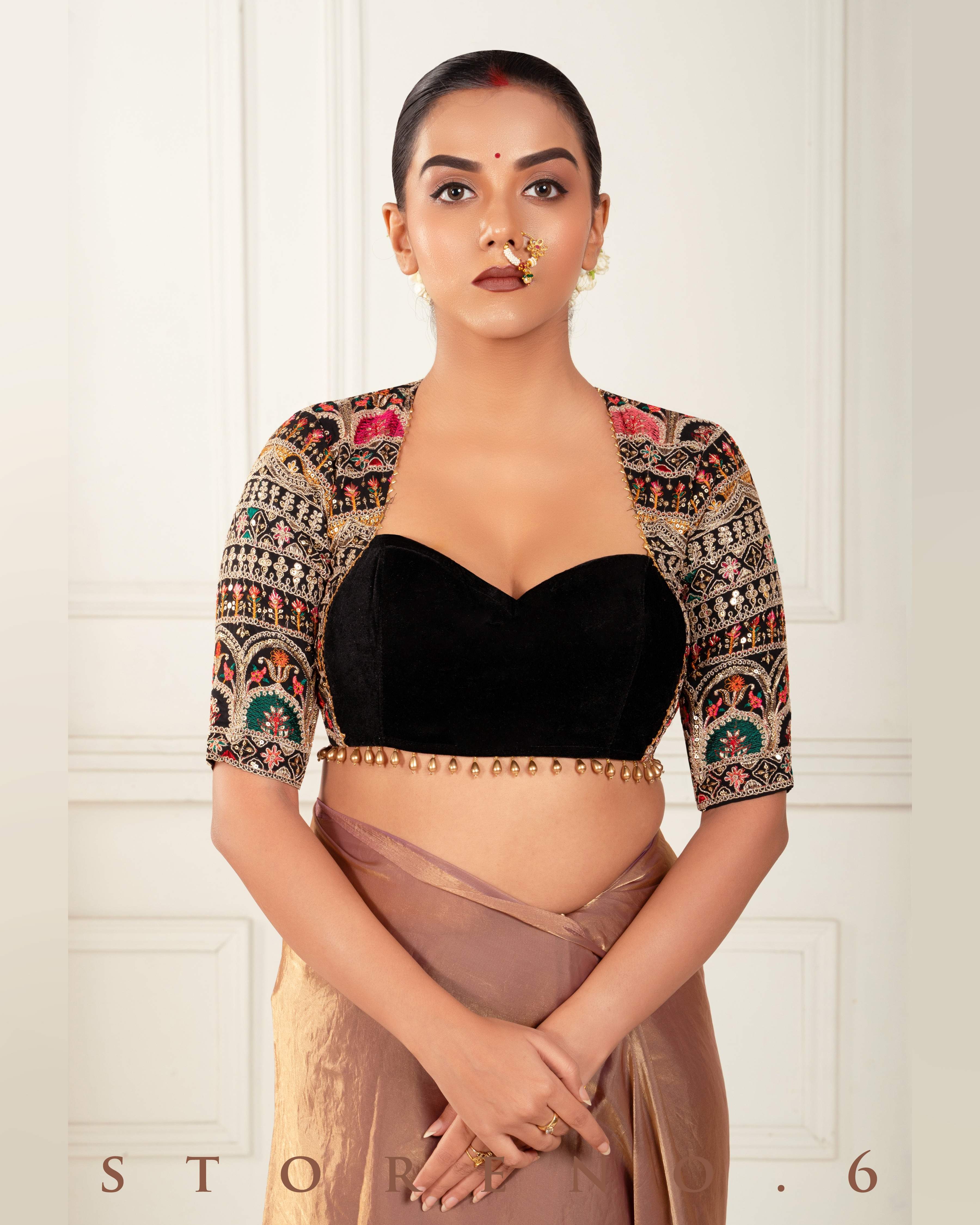 TWILIGHT TITAN SAREE WITH DUSK DELUXE BLOUSE
