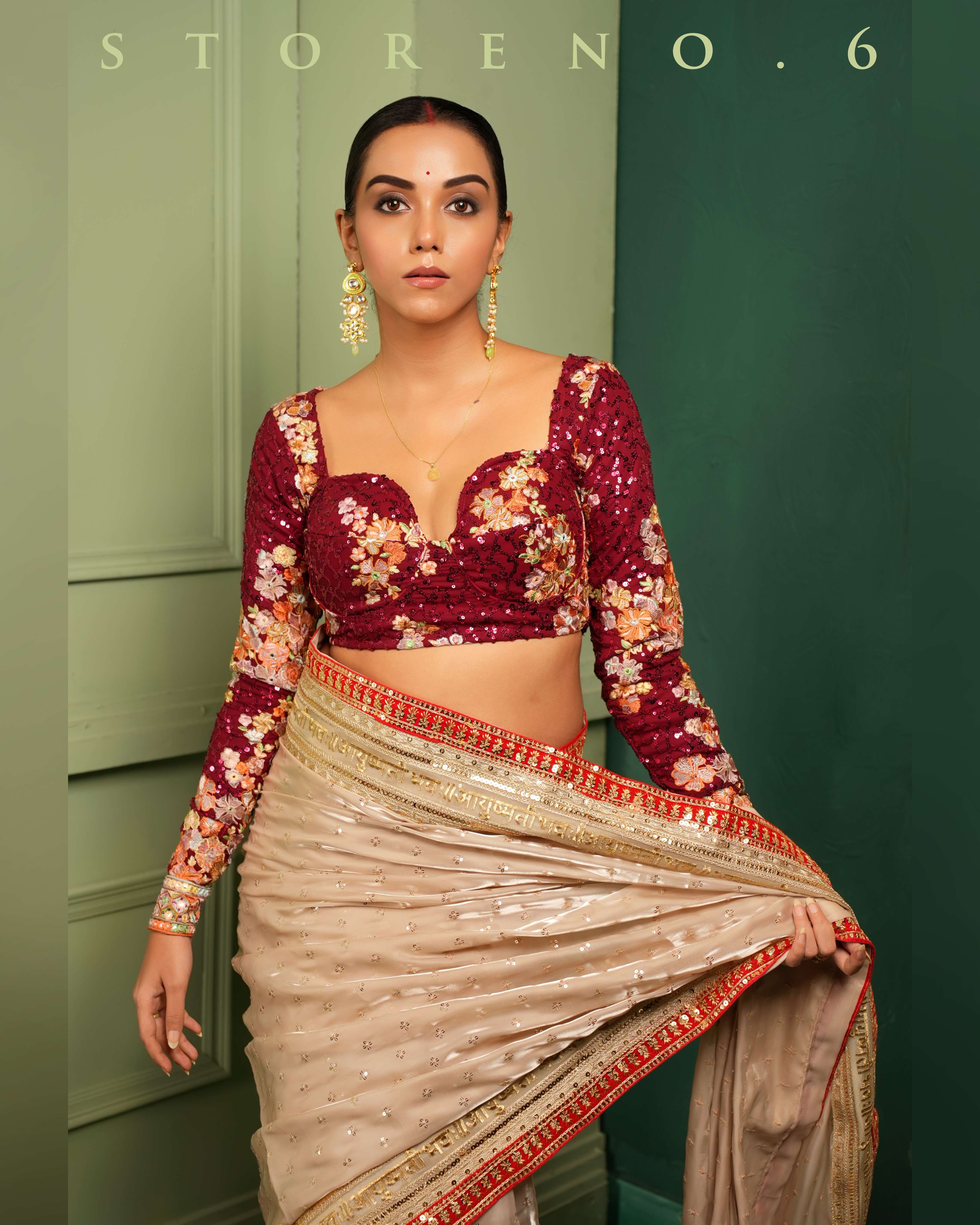 ROYAL SUBTLE QUEEN SAREE WITH RAAKT AFSOON CLASSIC CORSET BLOUSE