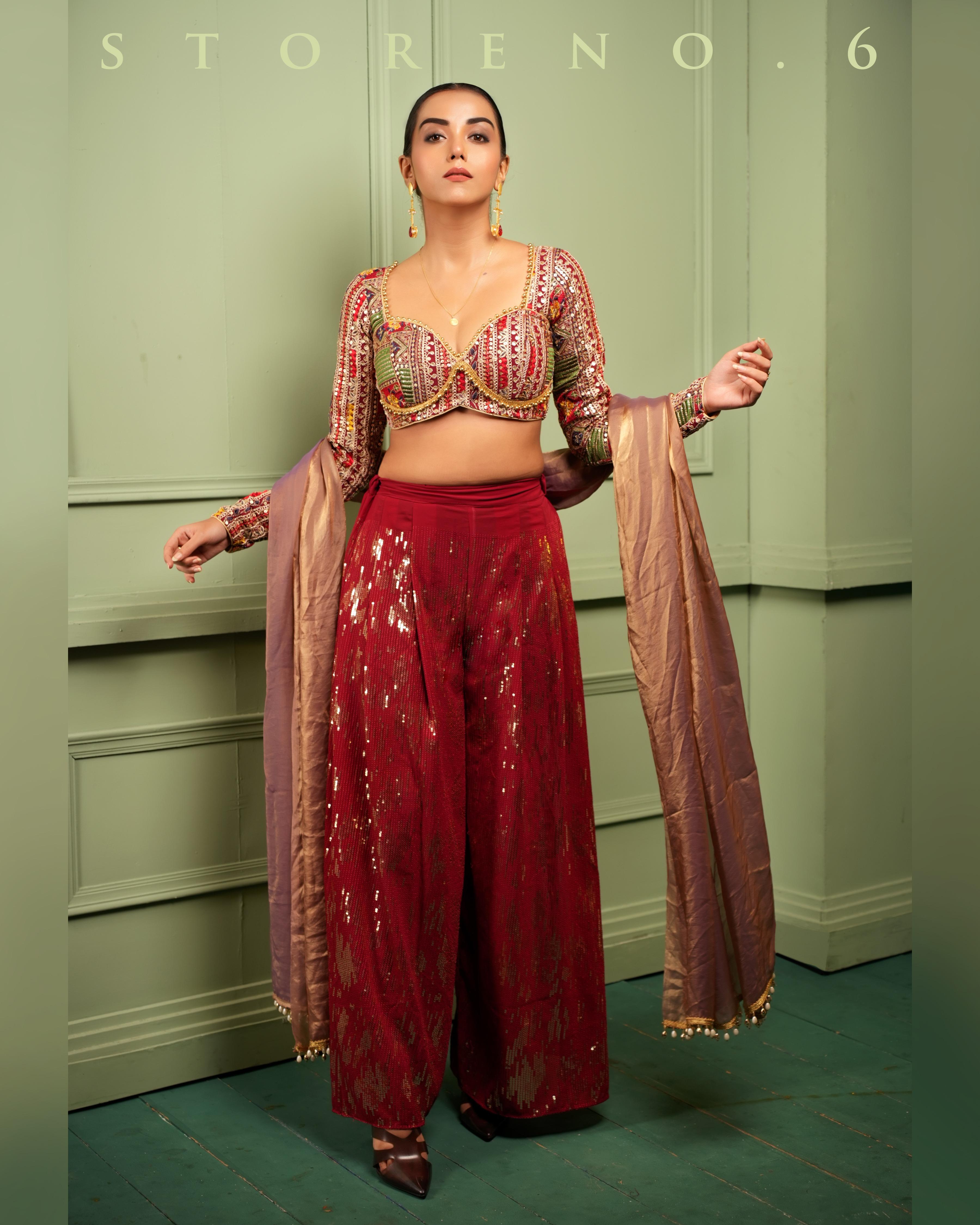 LUSH OF BERRY CLASSIC BLOUSE