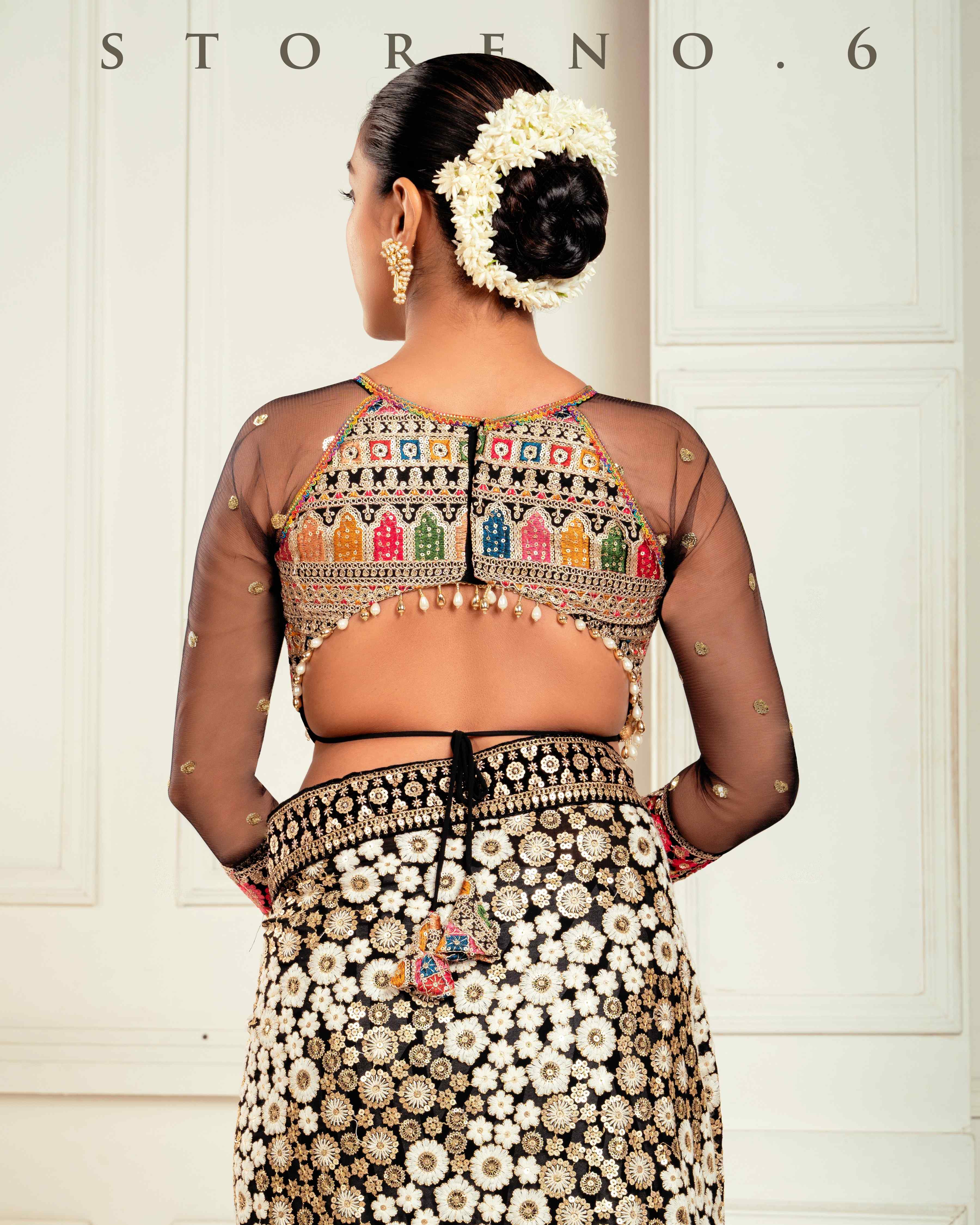 GRAPHIC GODDESS SAREE WITH GUL KAARI SIAH MELANGE BLOUSE