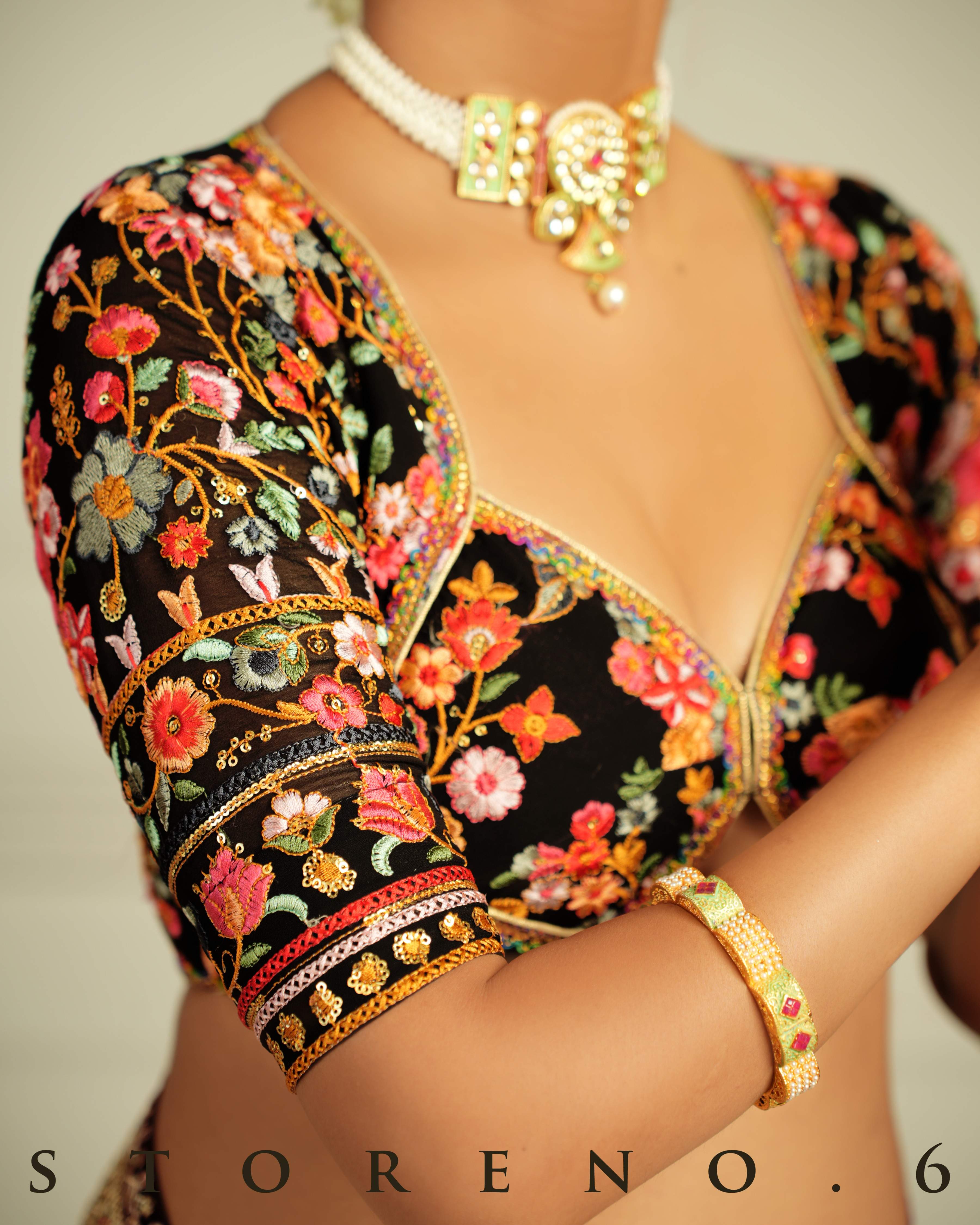 SIAH ASHIQUI QUEEN'S CUT BLOUSE