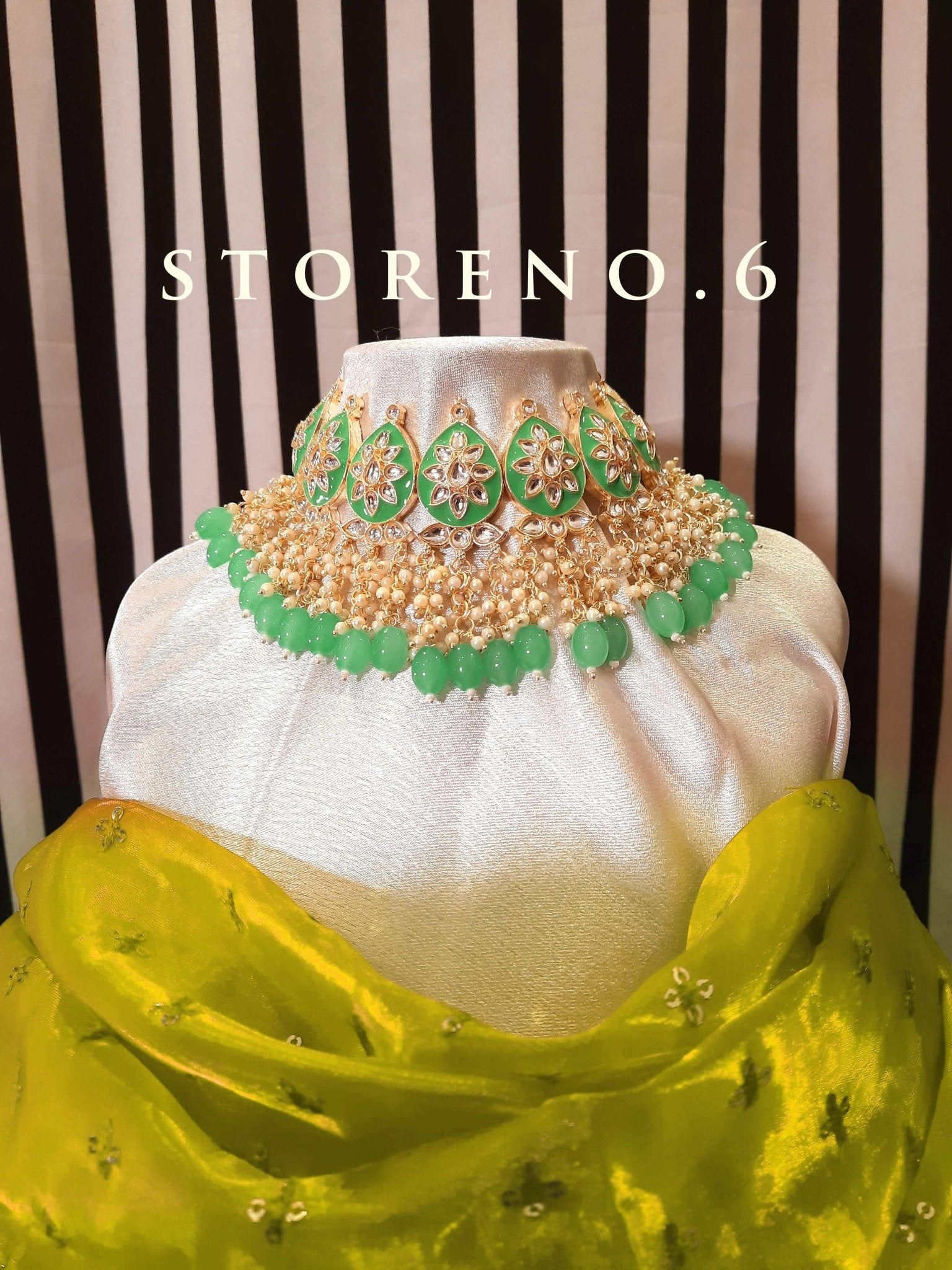 SAGE GREEN VICTORIA CHOKER