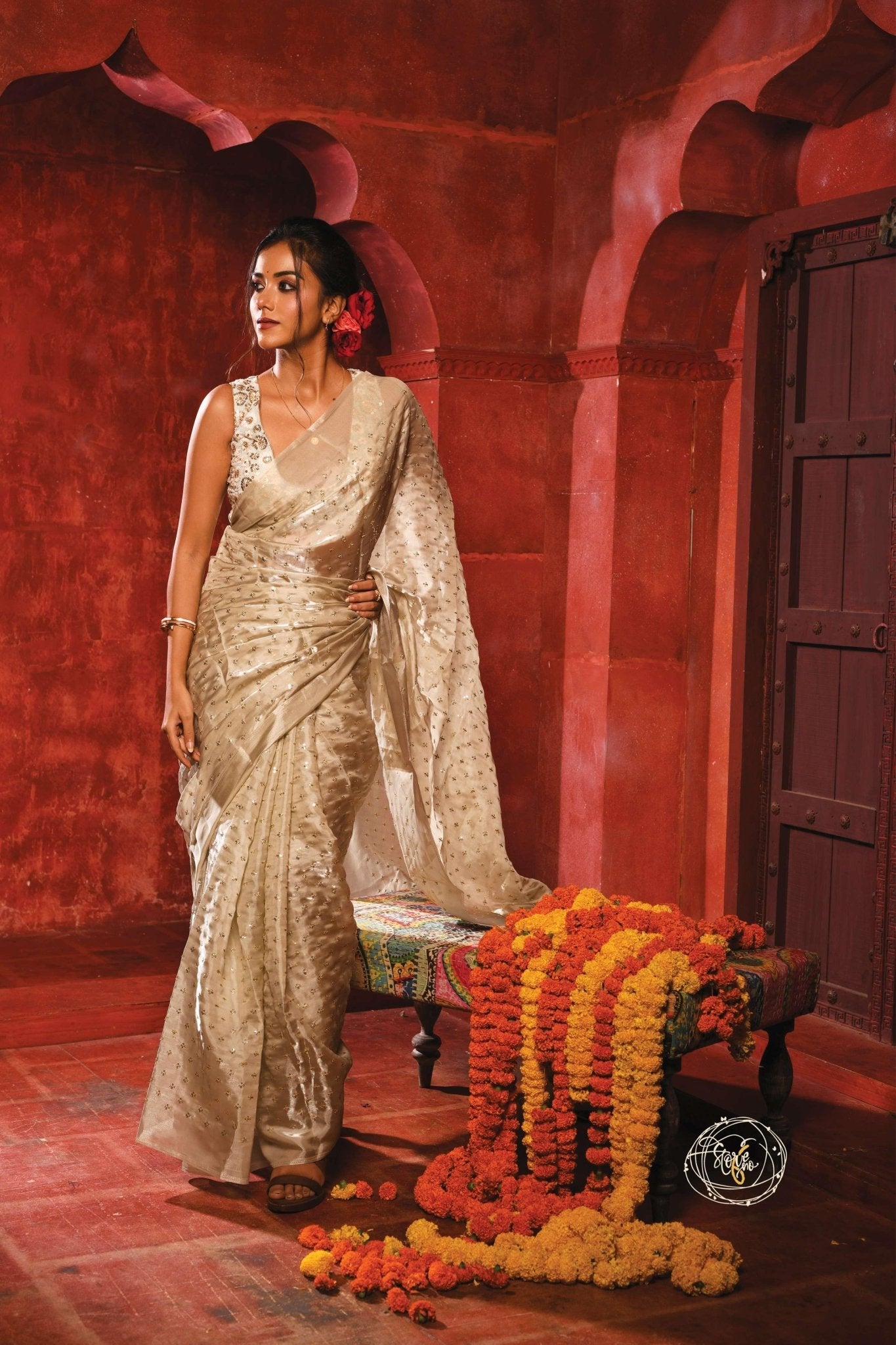 THE SUBTLE QUEEN SAREE AND BLOUSE SET