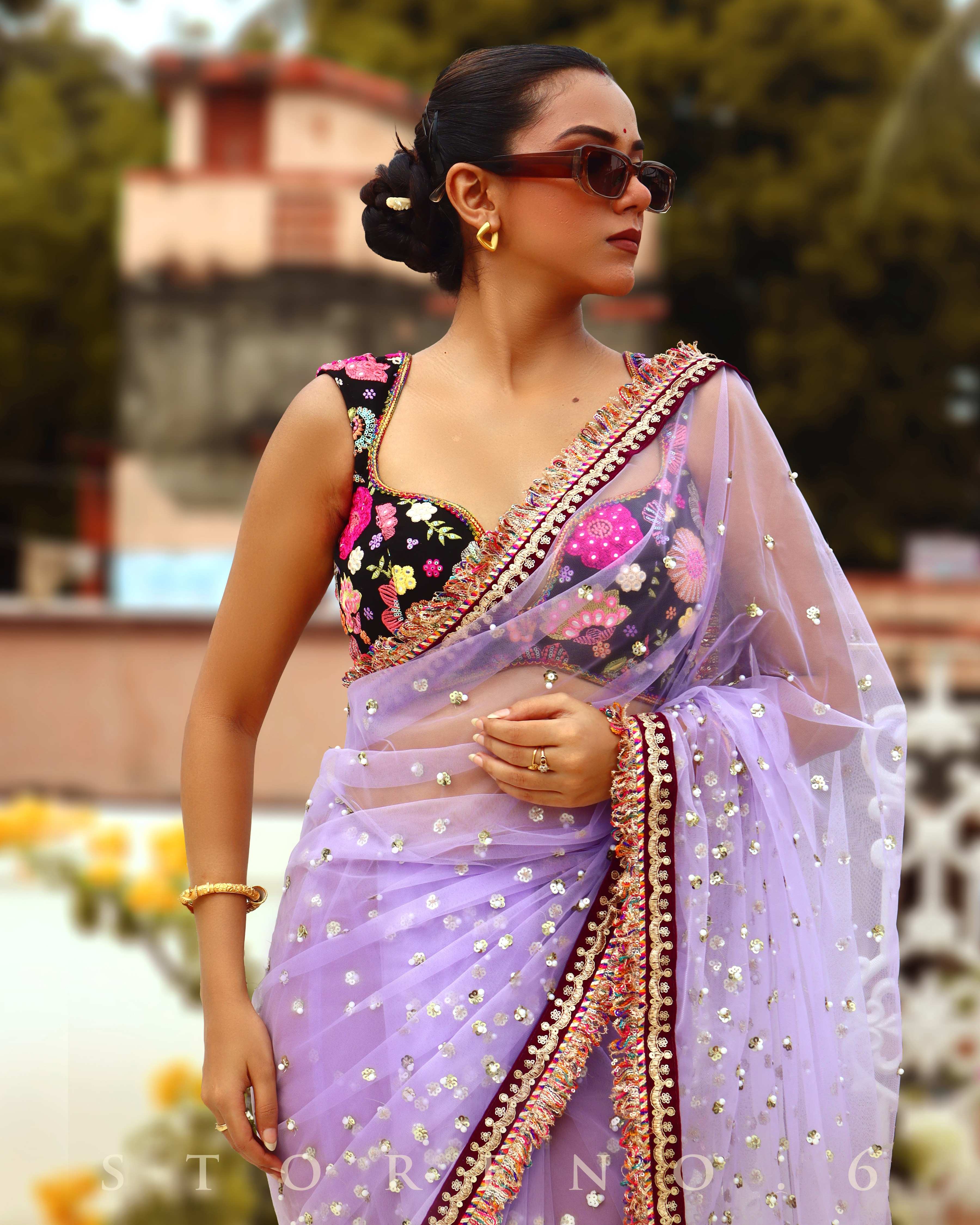 DYNAMIC DECEMBER SAREE WITH RANG SIAH PRINCESS SLEEVELESS BLOUSE