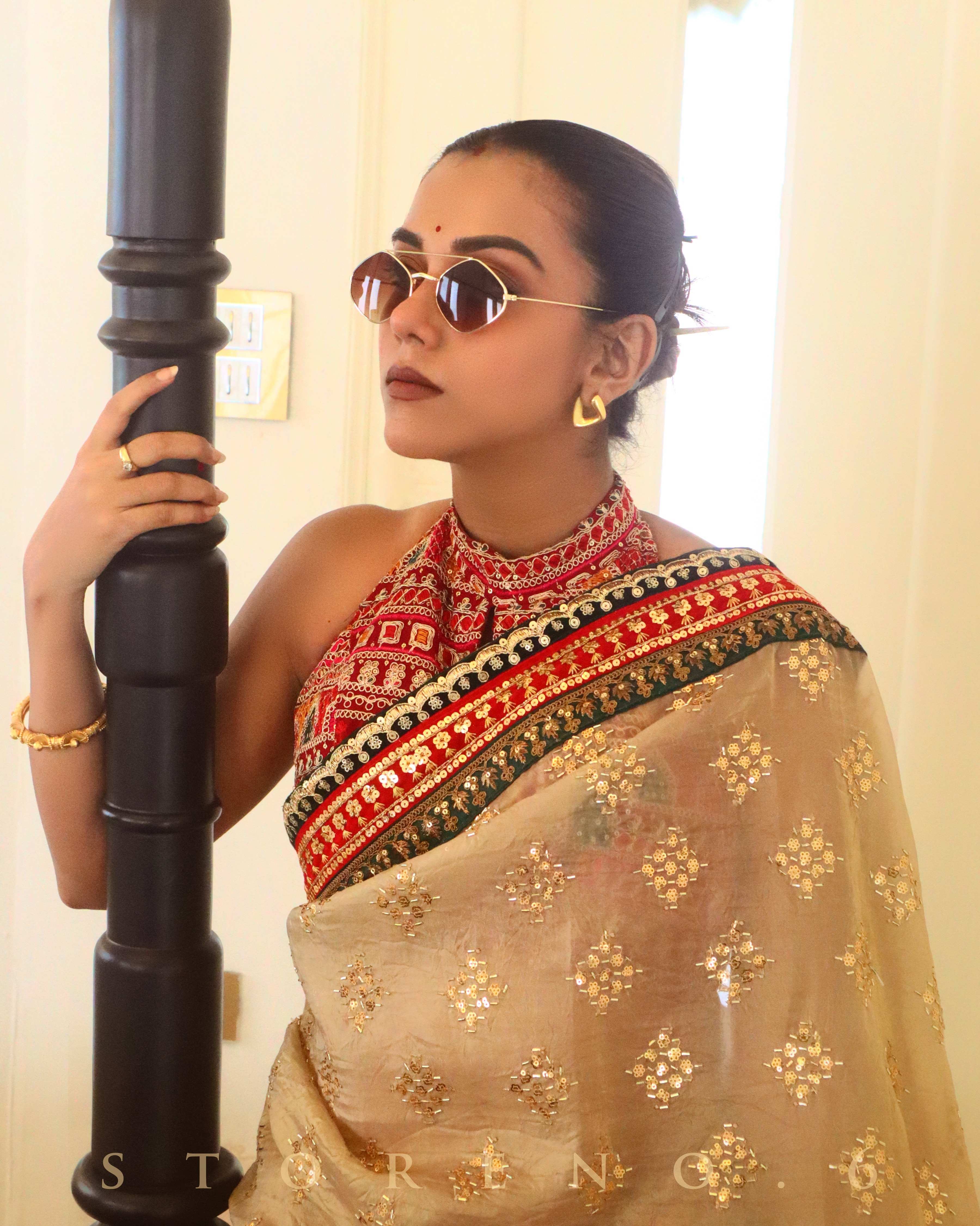 APRIL AESTHETIC SAREE WITH SANGRIA SENSATION SLEEVELESS BLOUSE