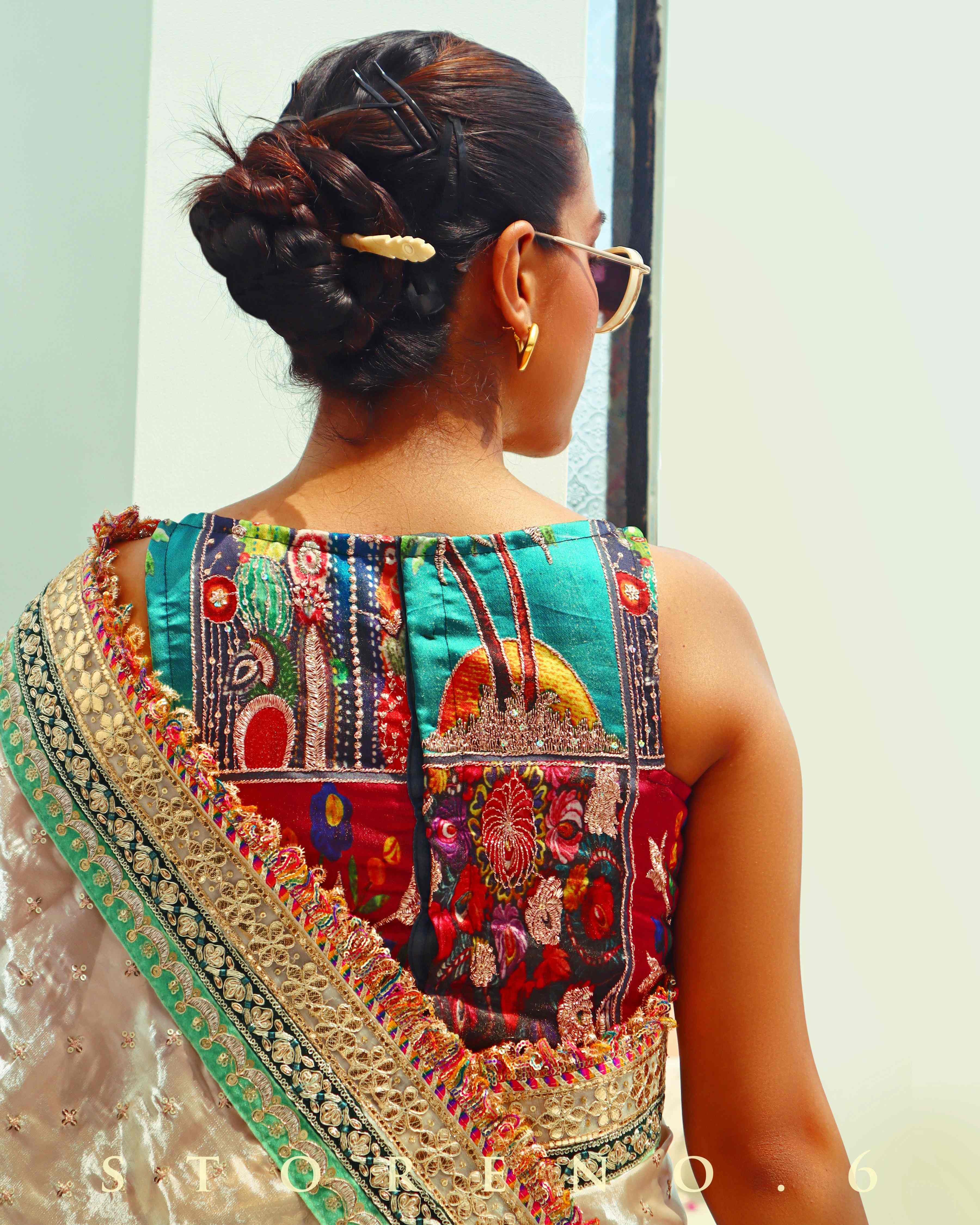 GARDEN PANAROMA CLASSIC SLEEVELESS BLOUSE