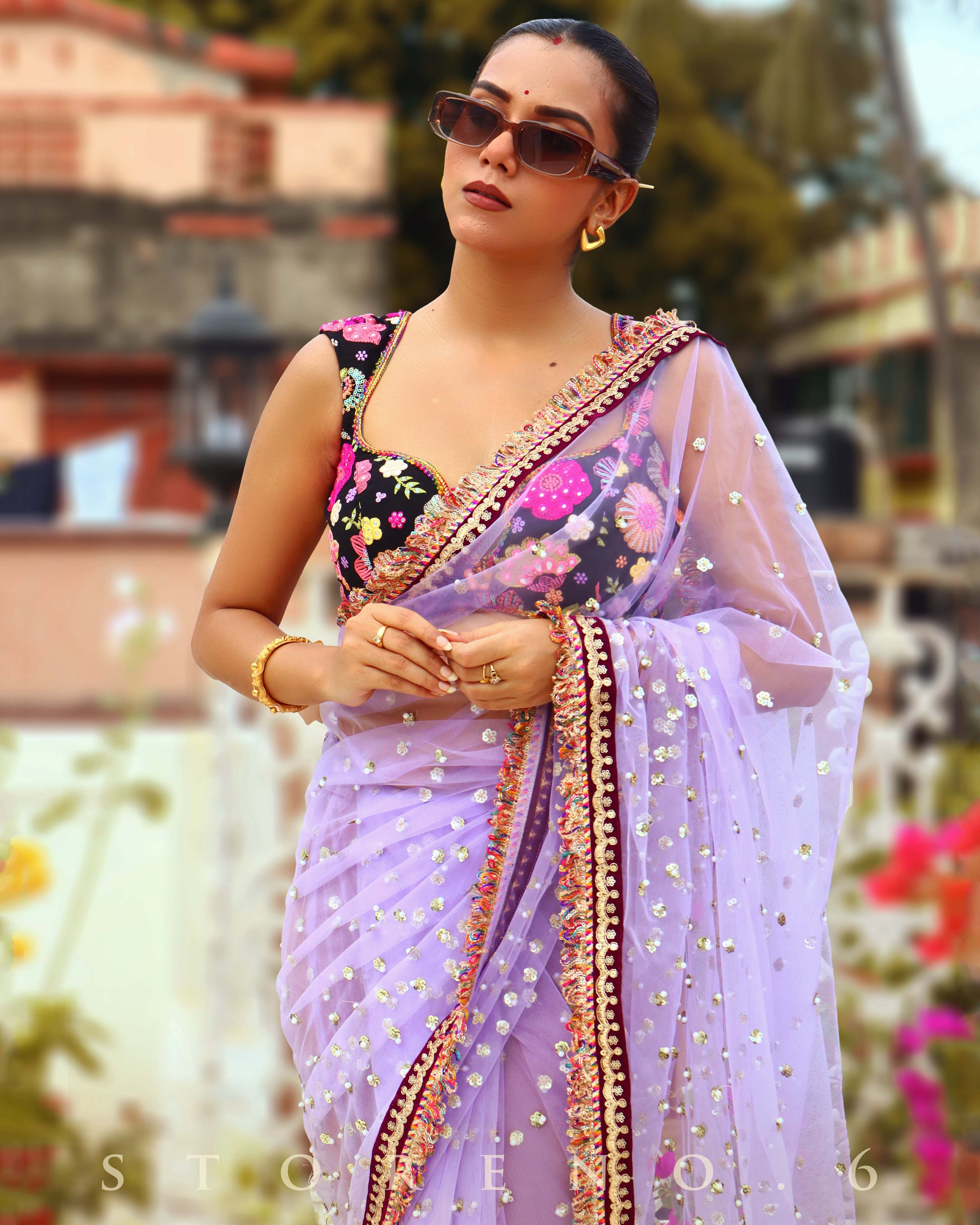 DYNAMIC DECEMBER SAREE WITH RANG SIAH PRINCESS SLEEVELESS BLOUSE