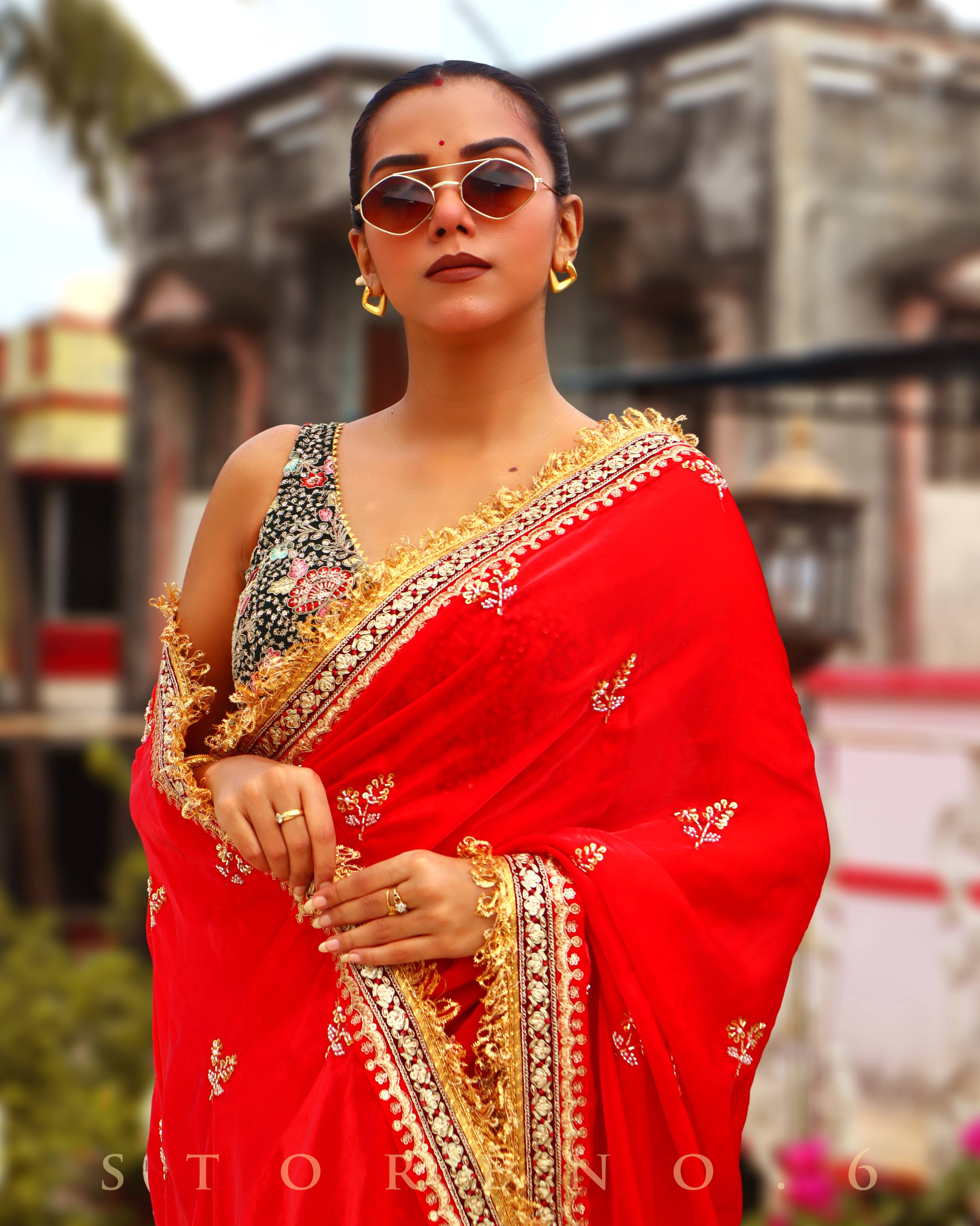 JULY JUBILEE SAREE WITH PINE PARADISE SLEEVELESS BLOUSE