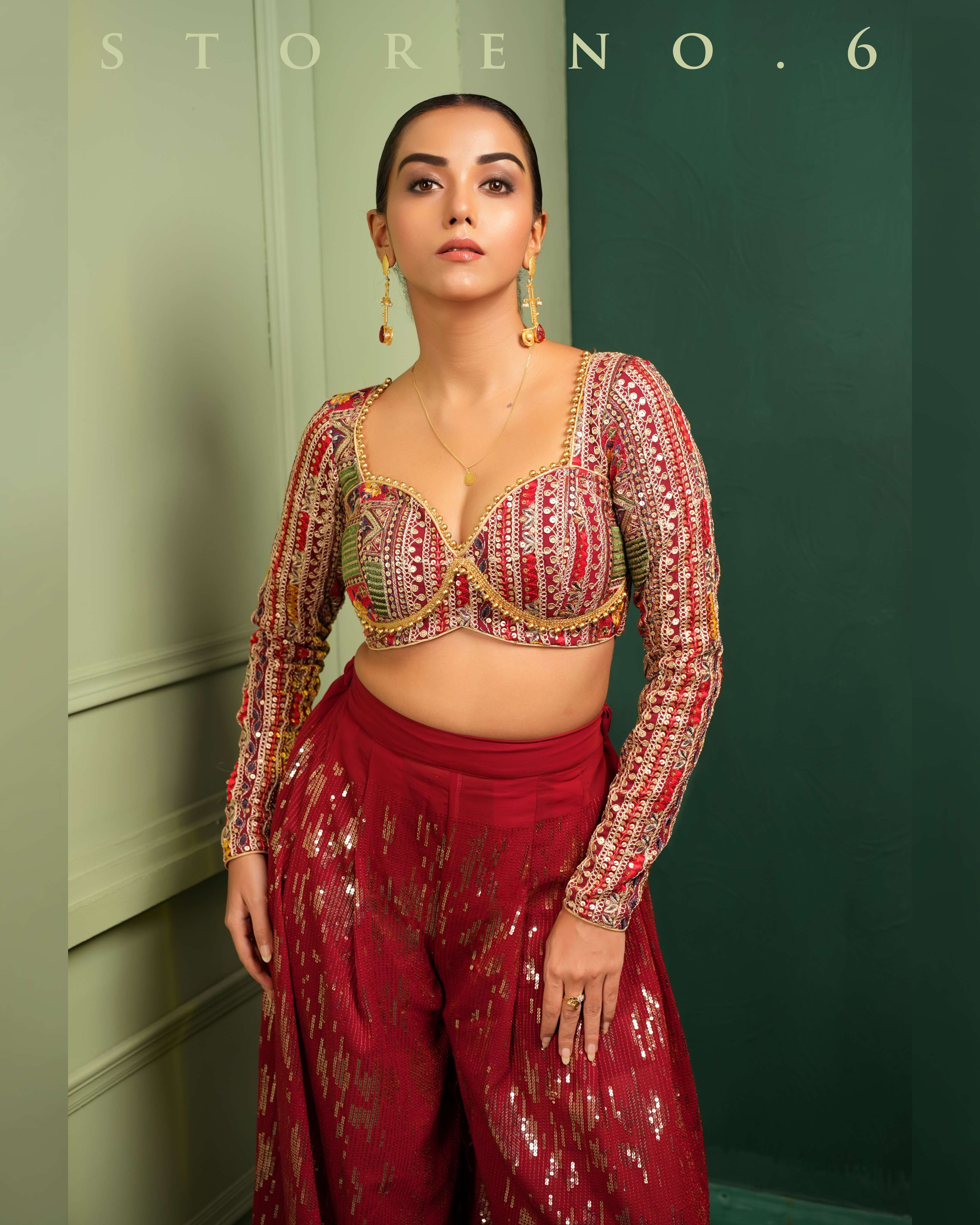 LUSH OF BERRY CLASSIC BLOUSE
