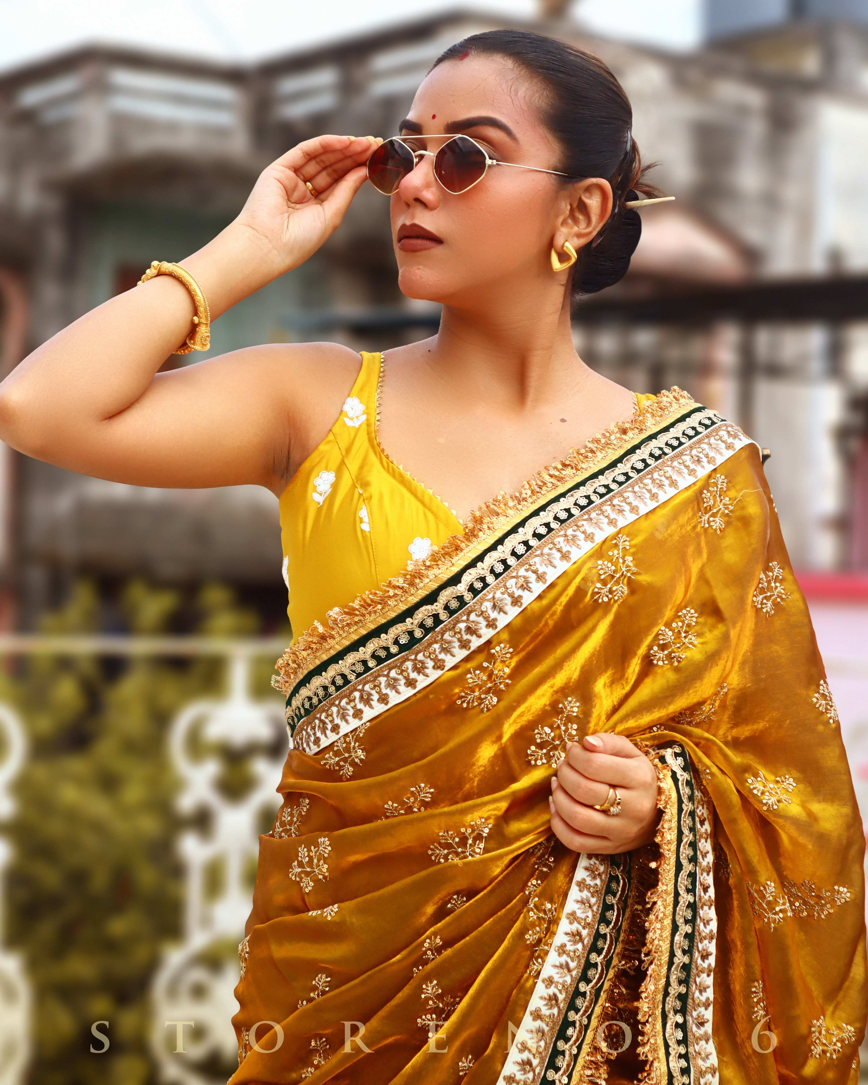 JASMINE JESSAMY SLEEVELESS BLOUSE