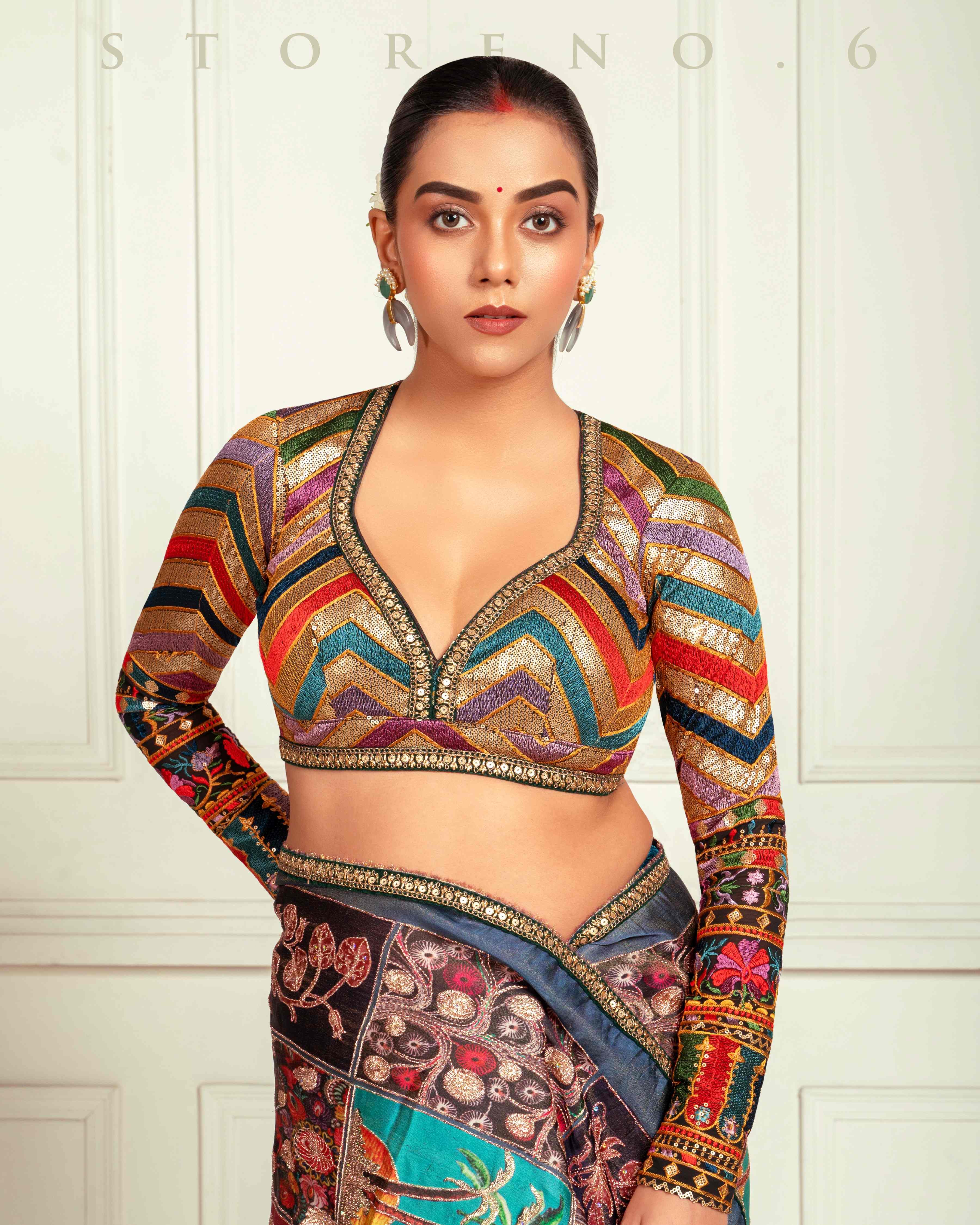 BEBAAK SIAH PREMIUM BLOUSE
