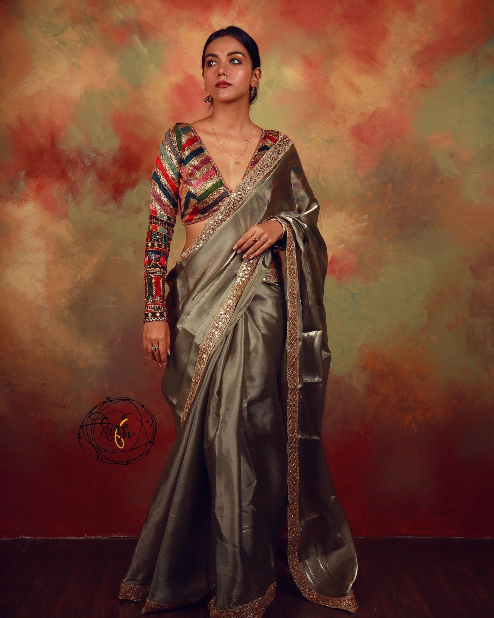 BEBAAK SIAH BLOUSE