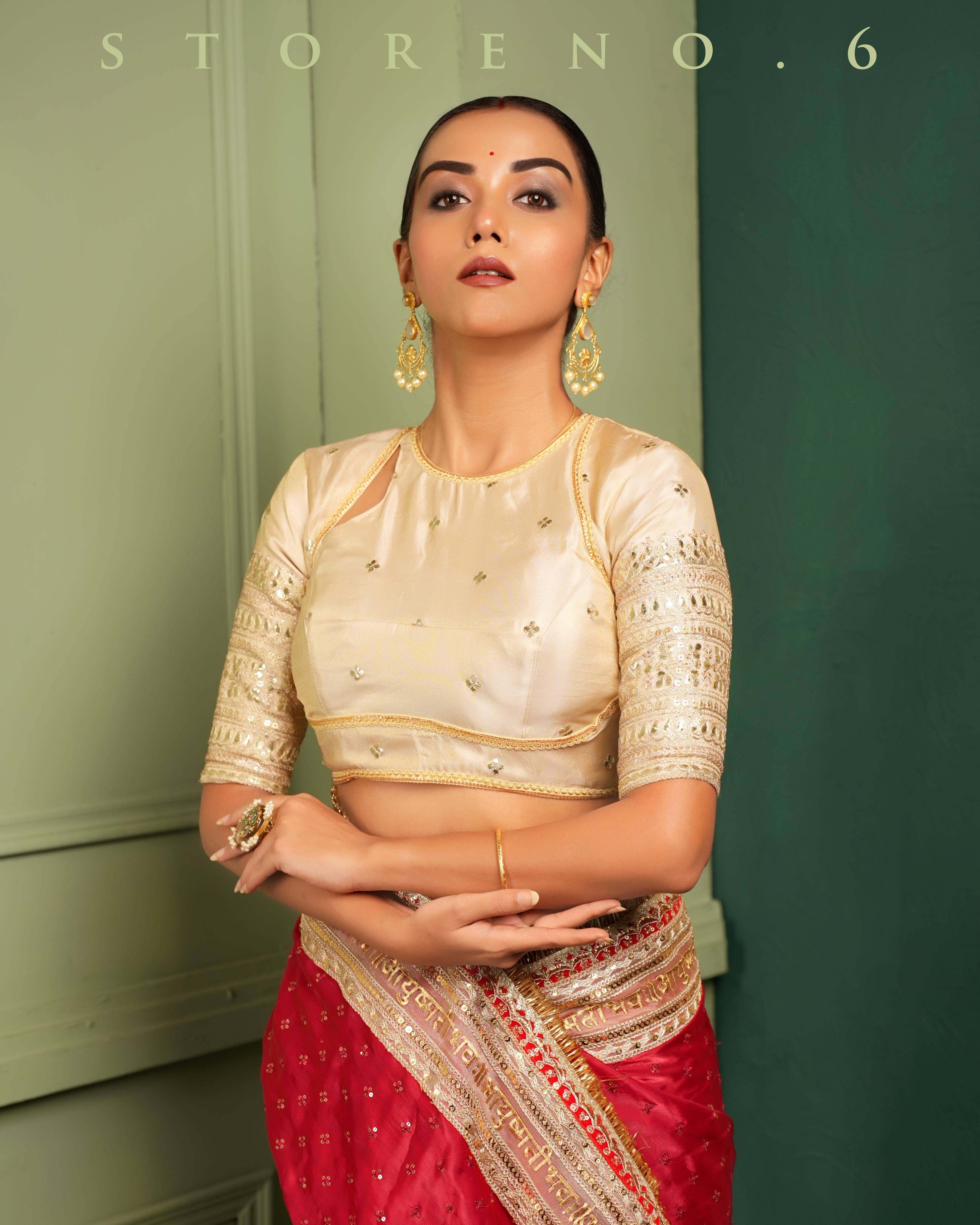 THE CLASSIC CHAMPAGNE BLOUSE