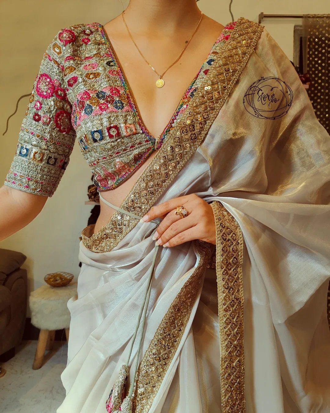 GUL KAARI SURMAI BLOUSE WITH NOOR-E-SONA SAREE