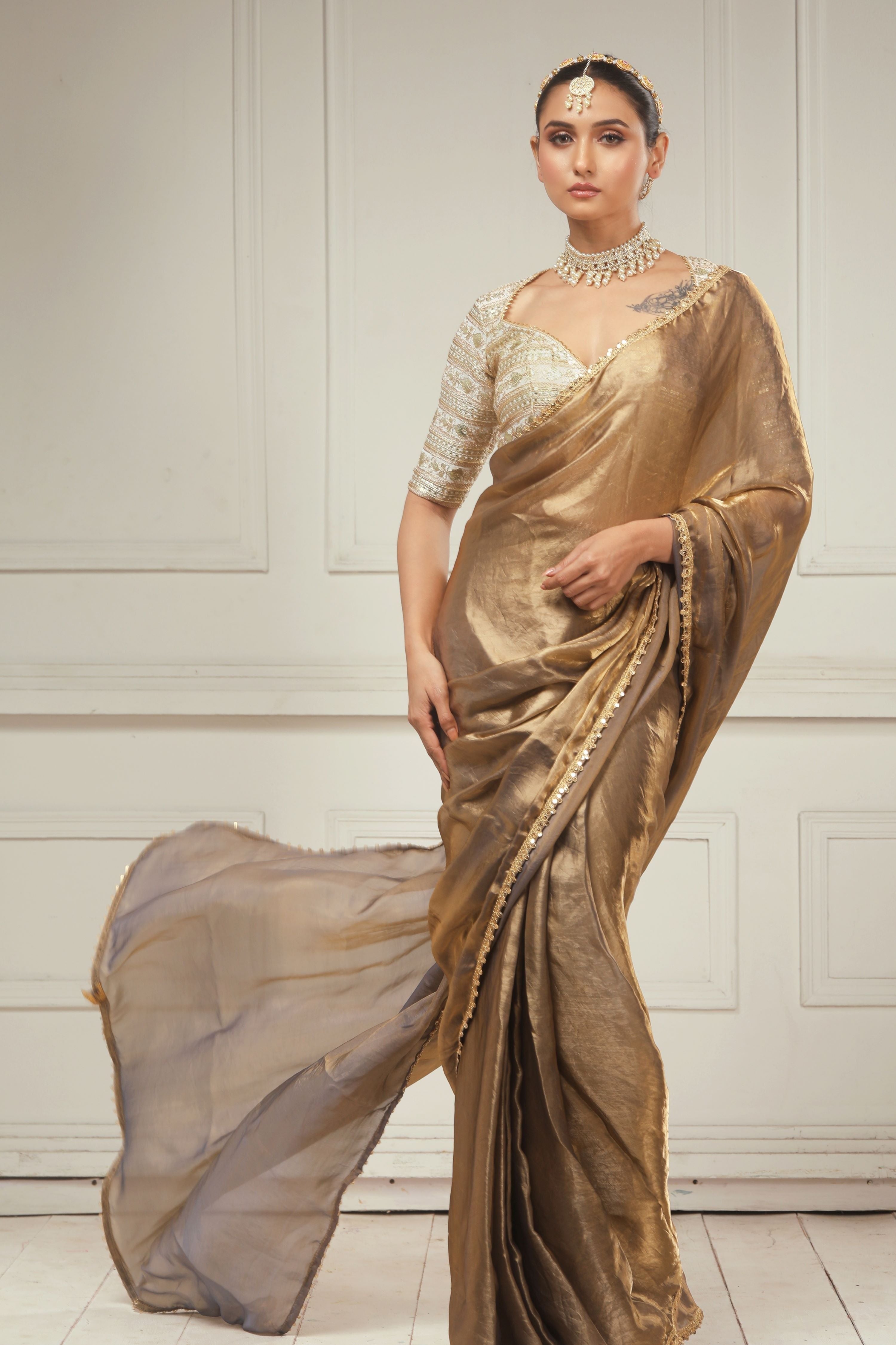 SMOKEY SPIRIT SAREE WITH INTENSE IVORY ICON BLOUSE