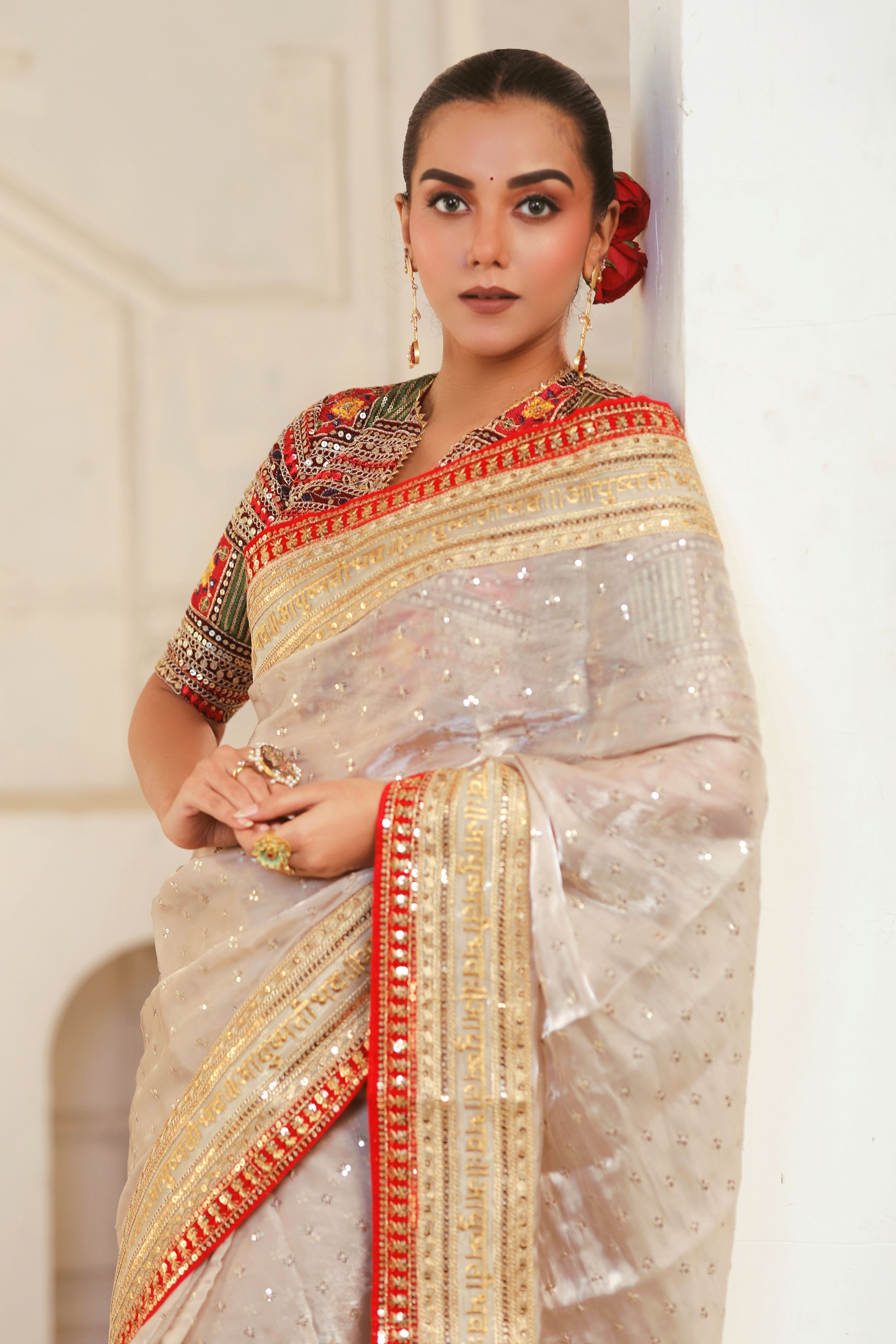 ROYAL SUBTLE QUEEN SAREE WITH BERRY BELLE BLOUSE