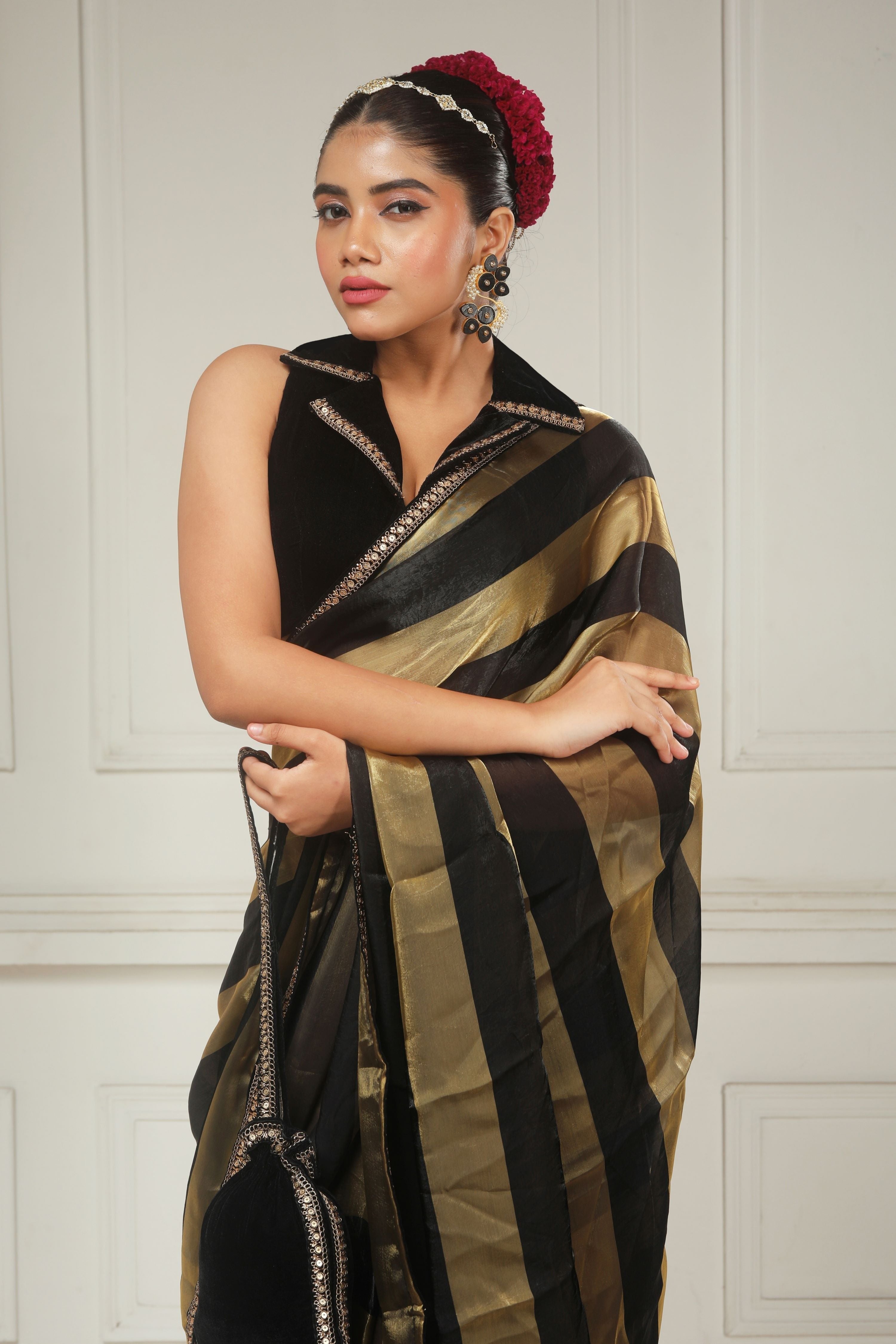 CLASSIC CONTOUR SAREE WITH DARK DOMINANCE BLOUSE