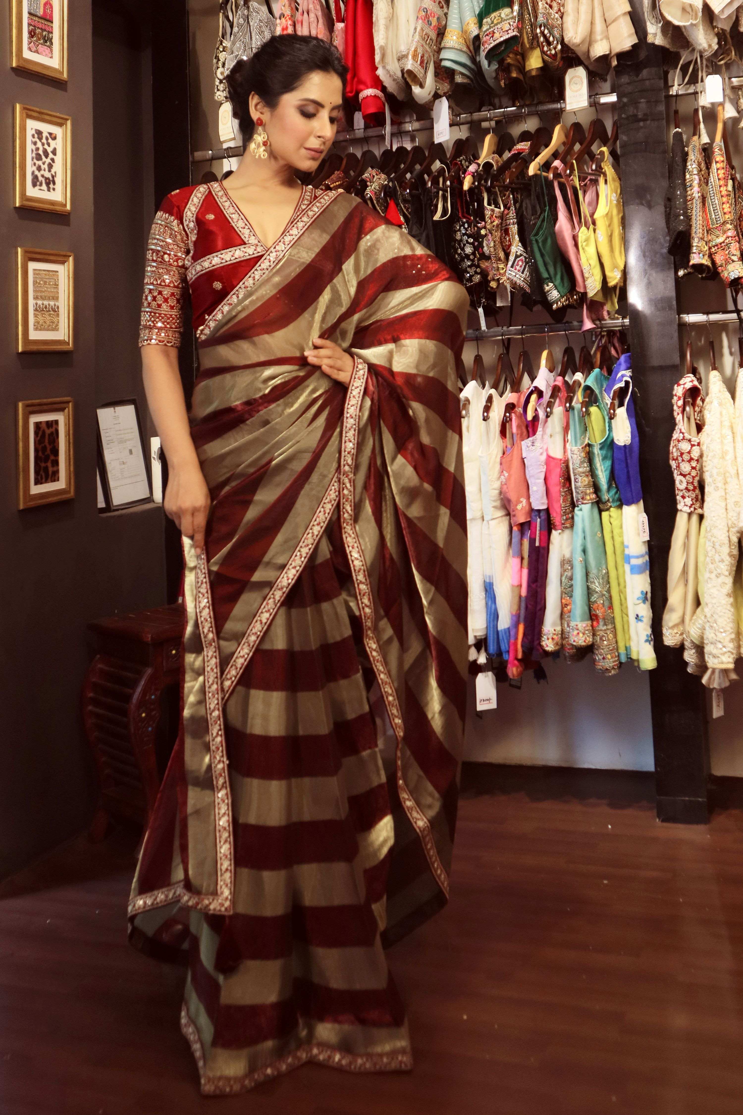 CRIMSON CONTOUR SAREE