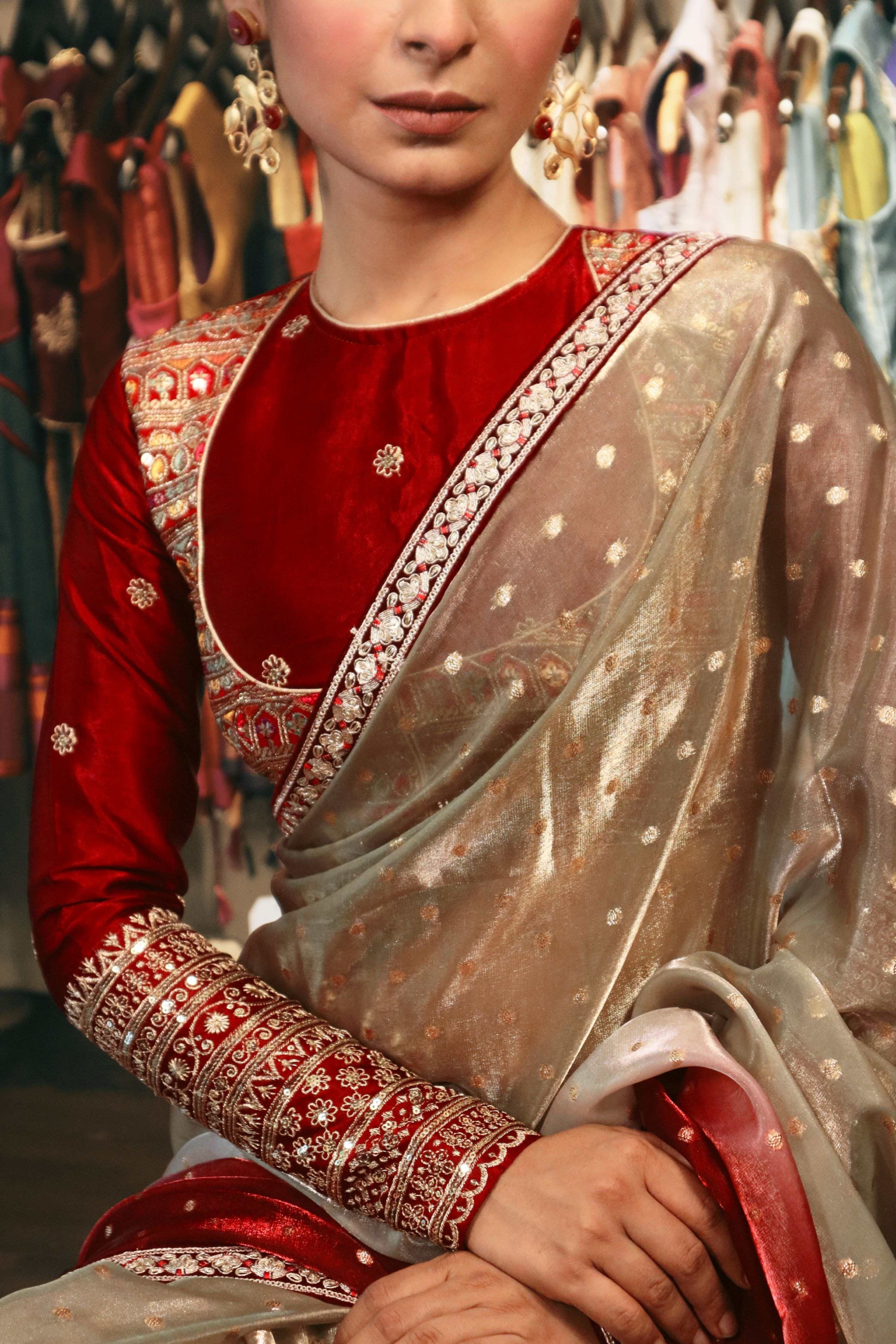 ABSOLUTE APPEAL BLOUSE