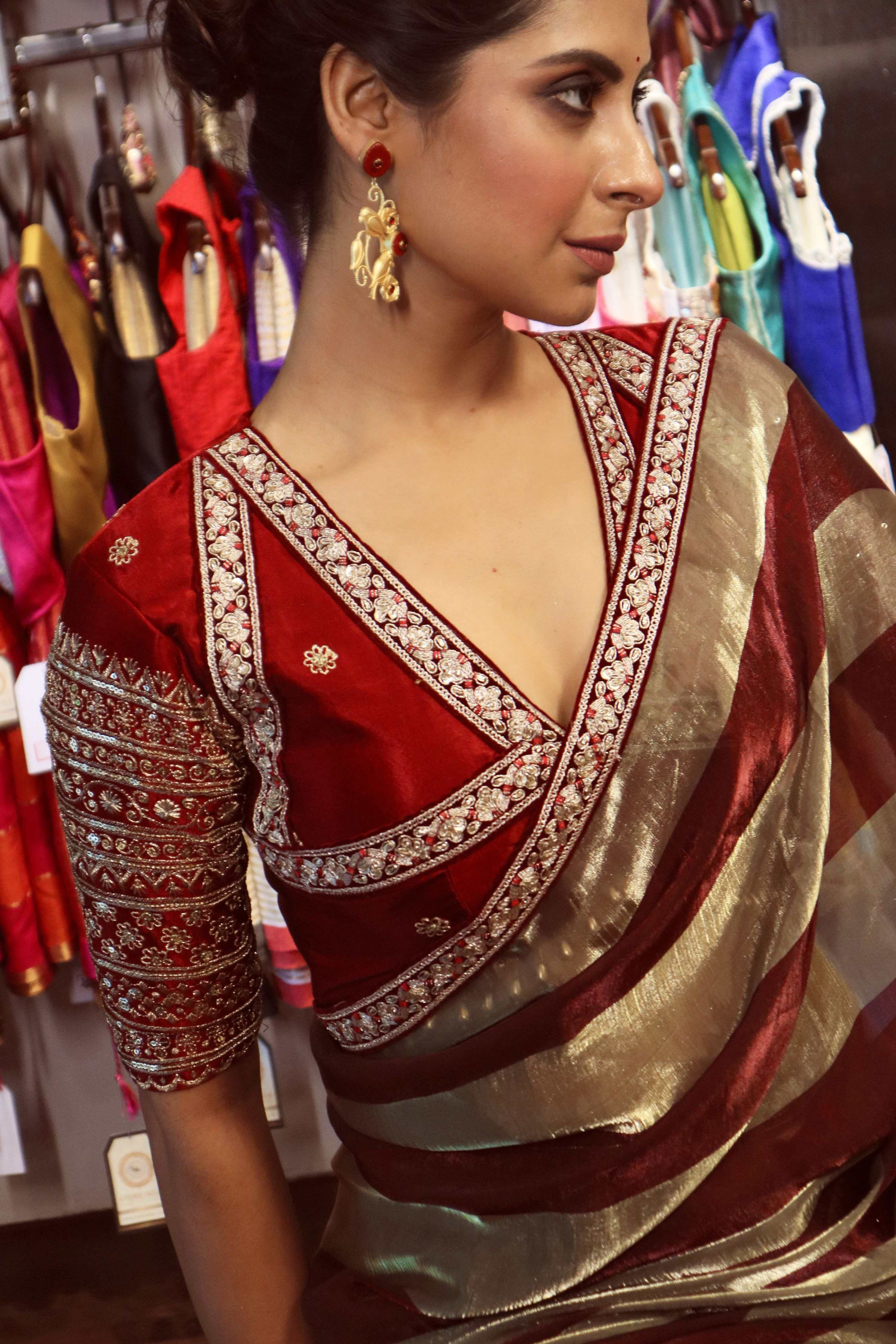 CRIMSON CONTOUR SAREE