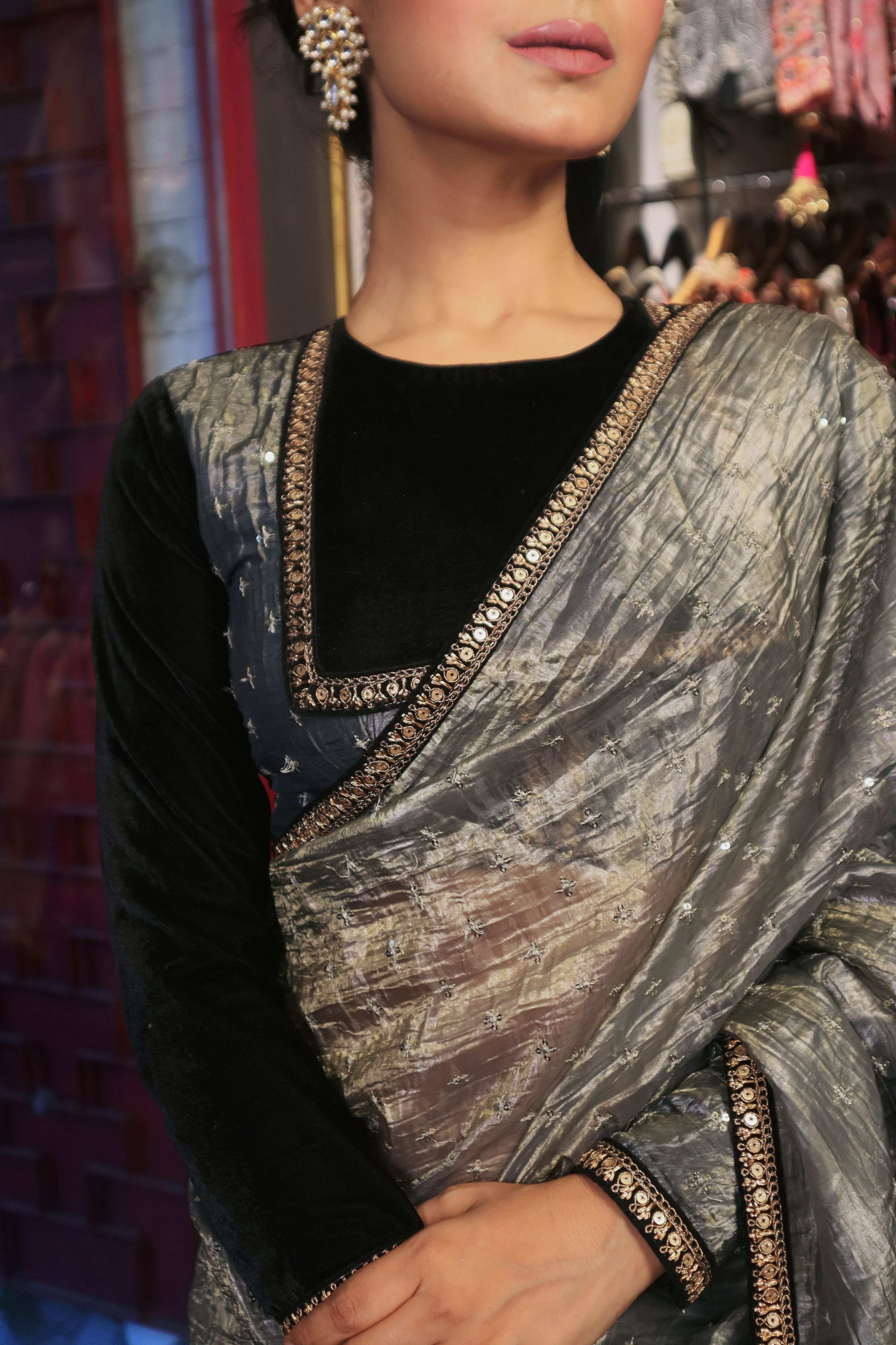 CARBON CHARM BLOUSE