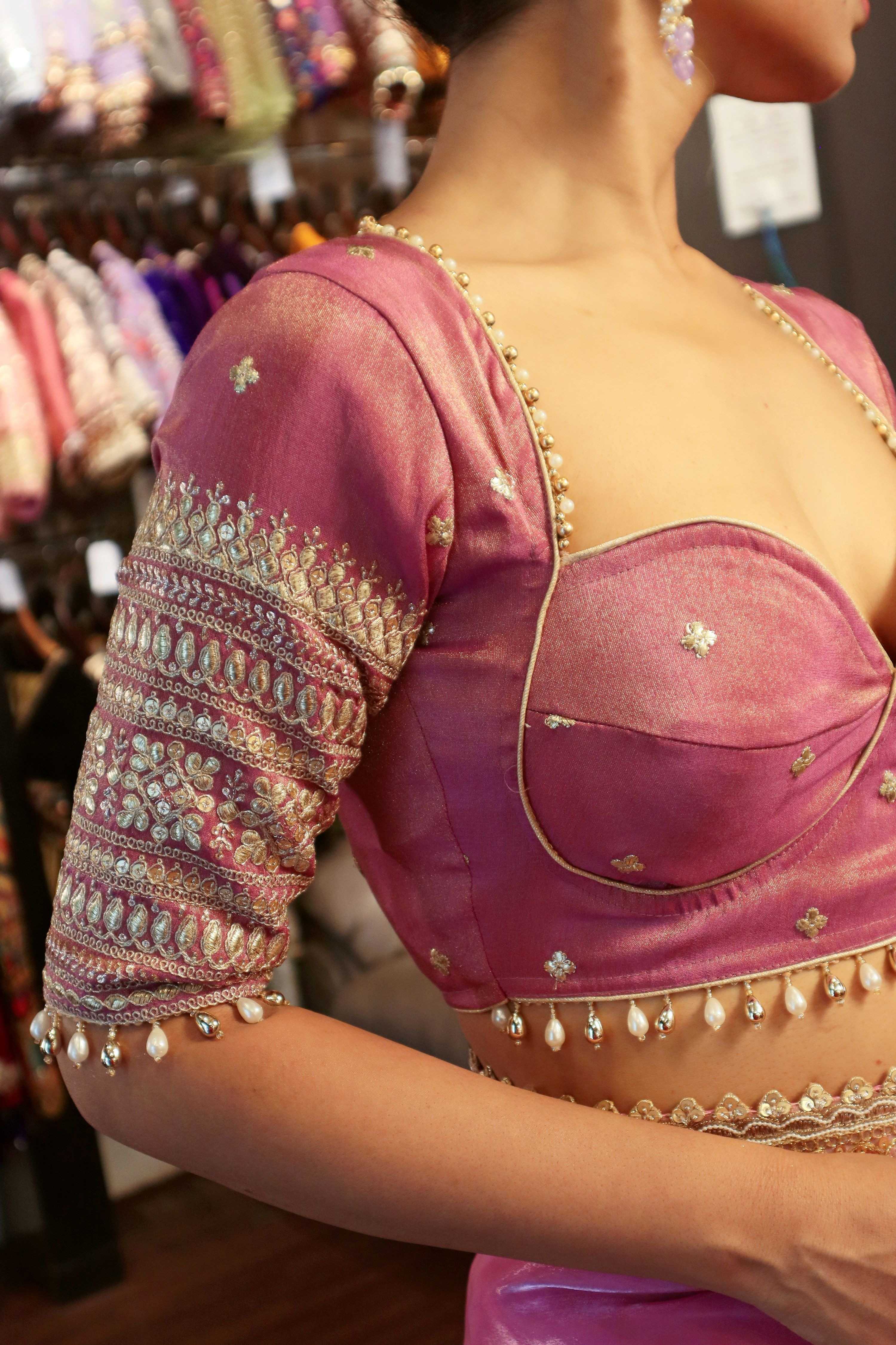 CLASSIC CROWN BLOUSE