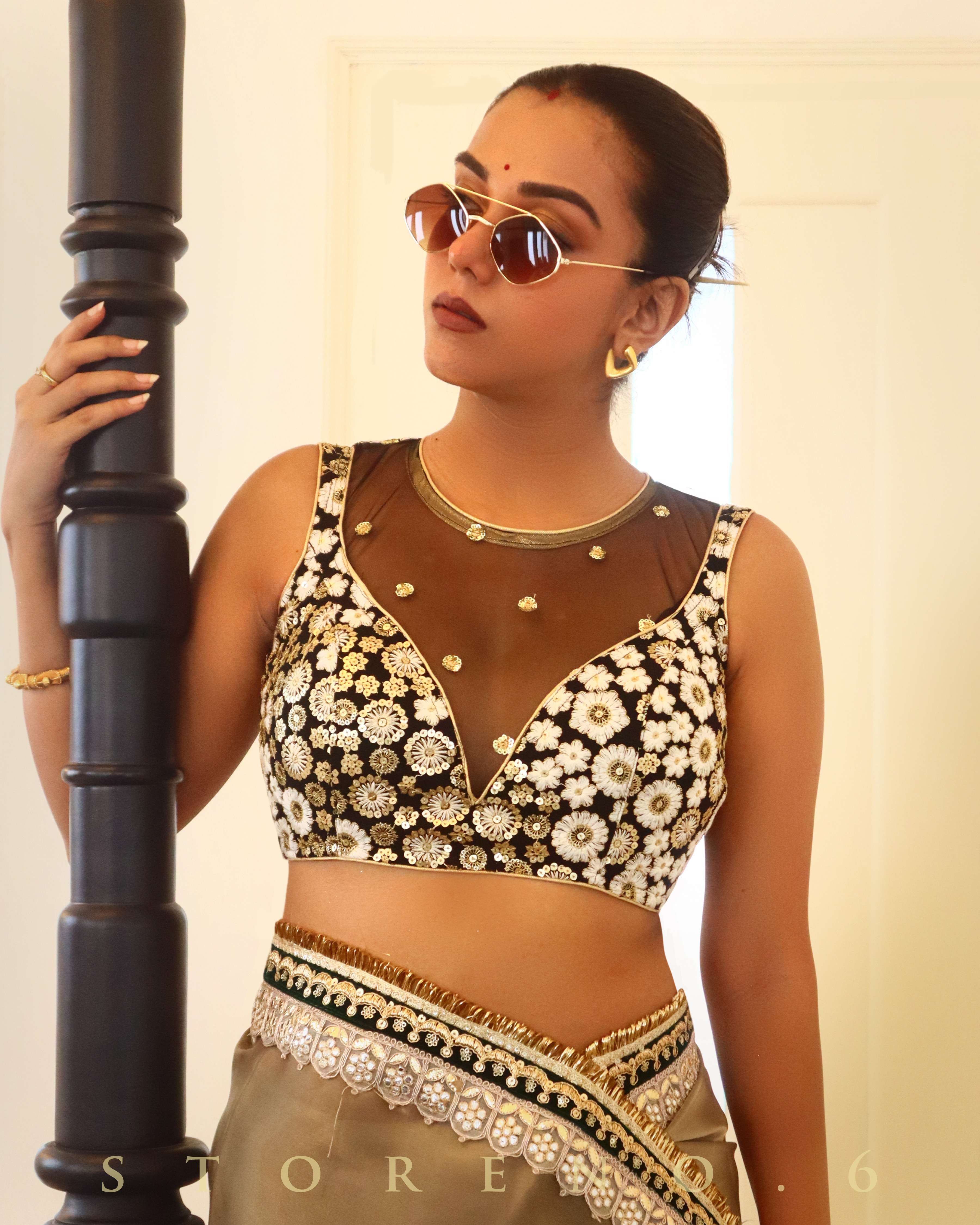 JUNE JAZZ SAREE WITH NARGIS-E-SIAH SLEEVELESS BLOUSE