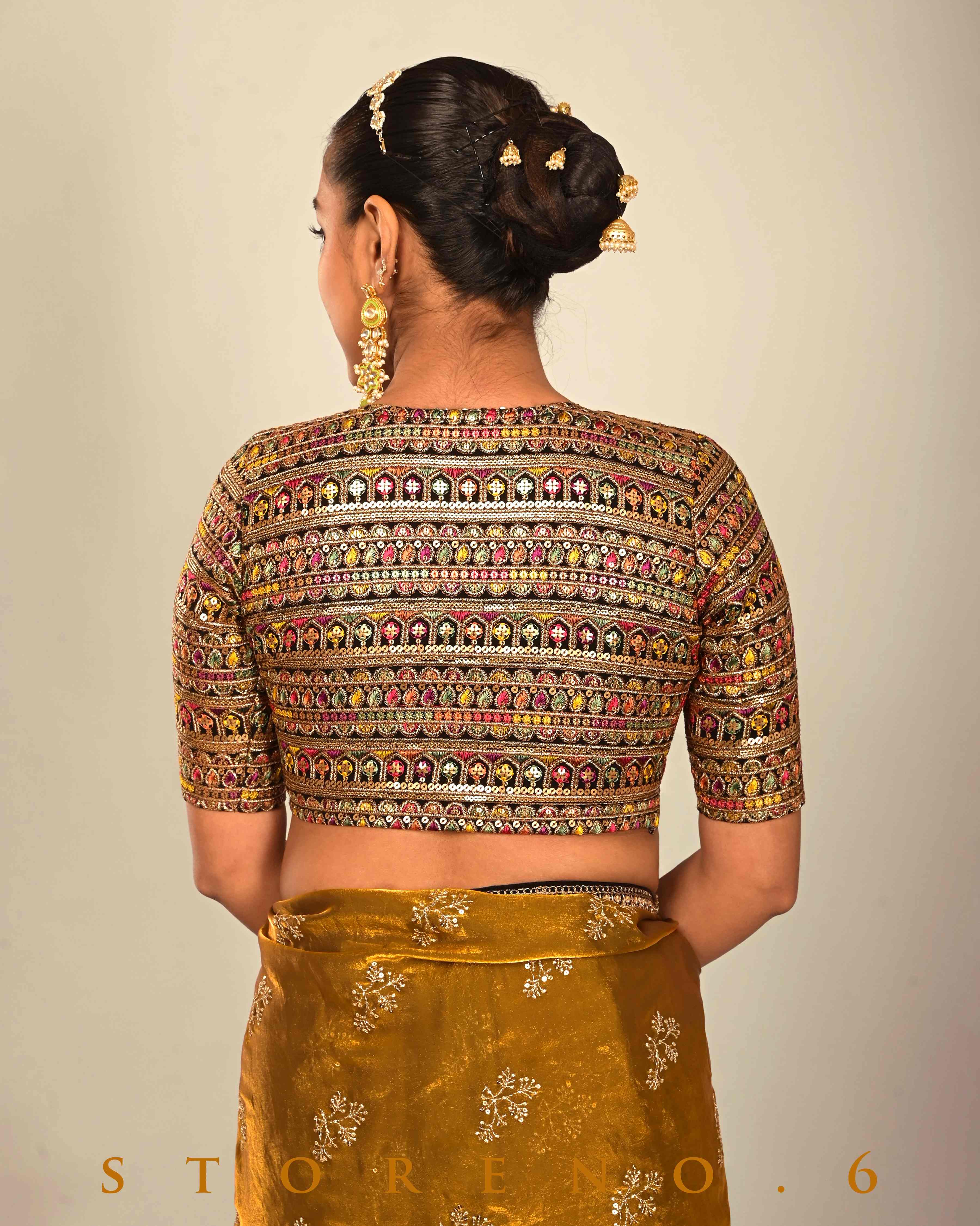 HONEY HORIZON SAREE WITH CLASSICAL CHARM BLOUSE