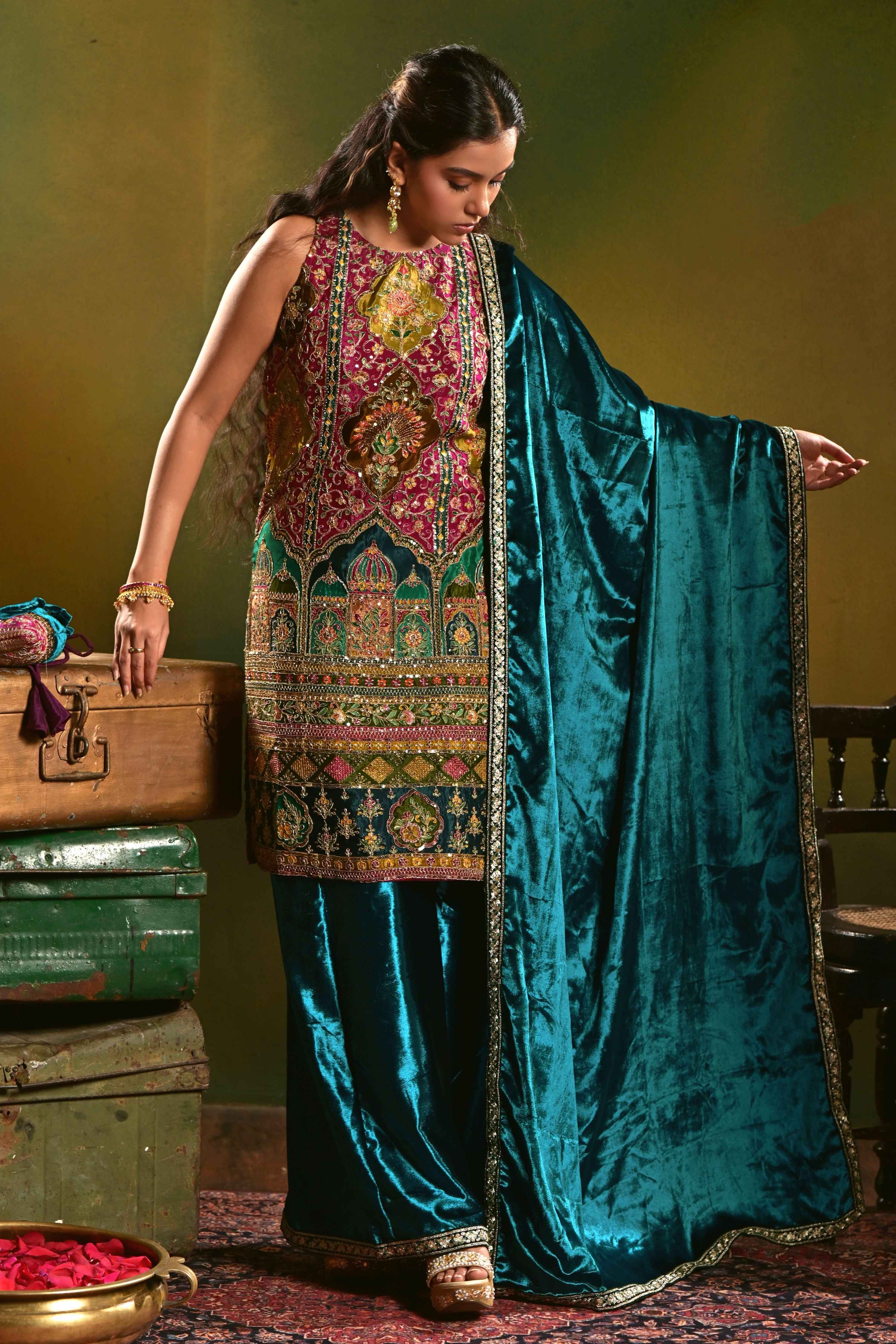 RANG RASIYA KURTA SET