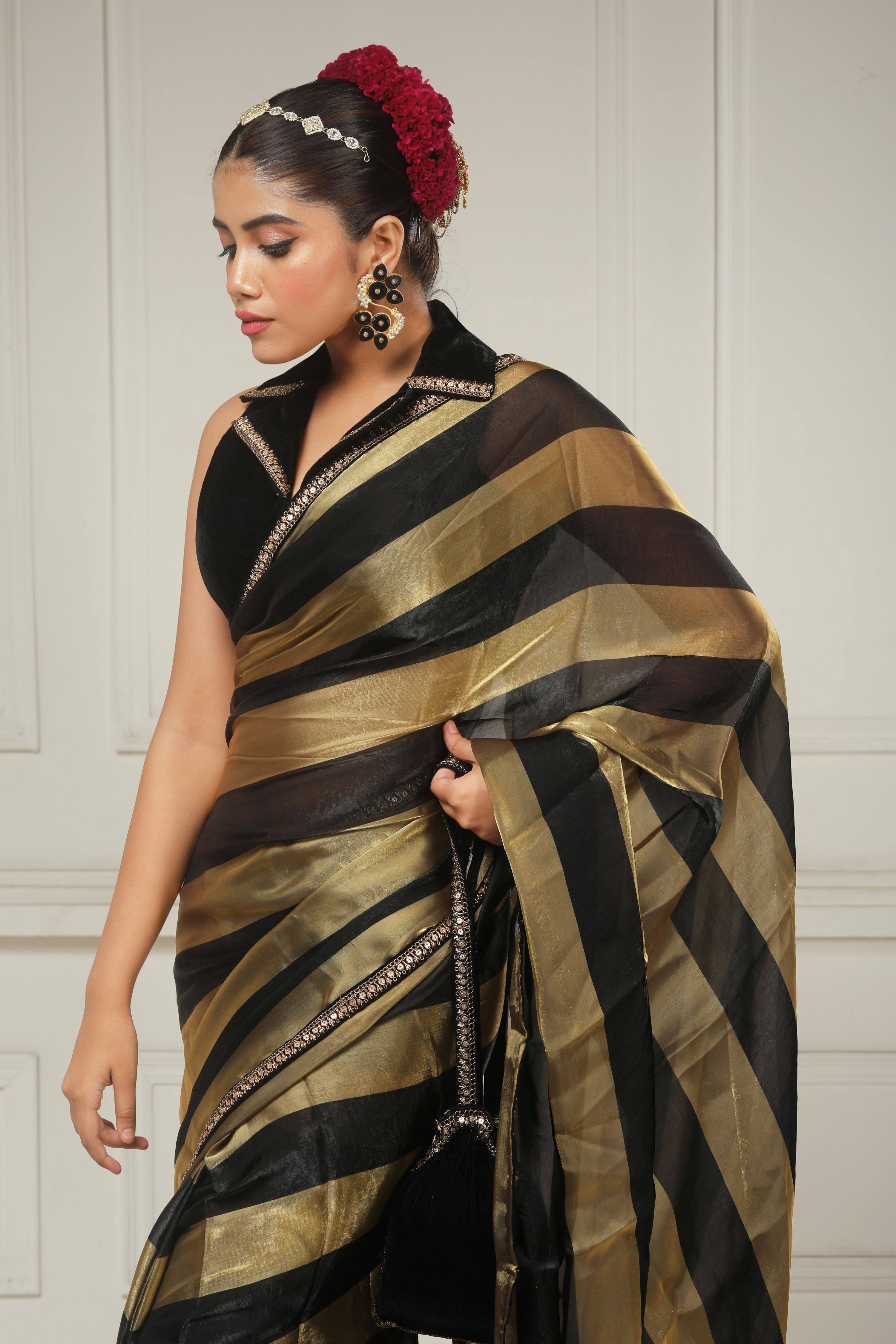 CLASSIC CONTOUR SAREE WITH DARK DOMINANCE BLOUSE