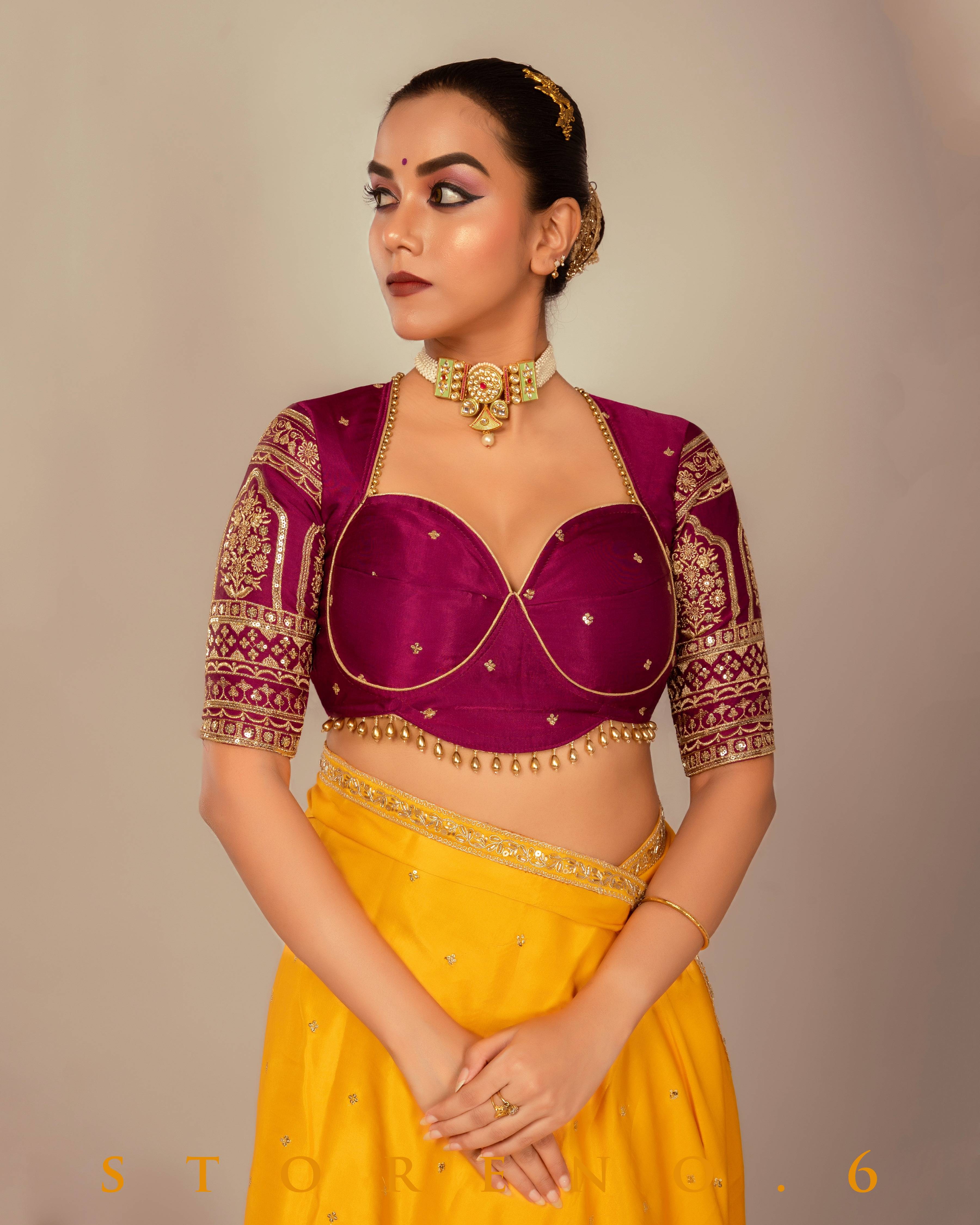 TIMELESS TWIRL BLOUSE