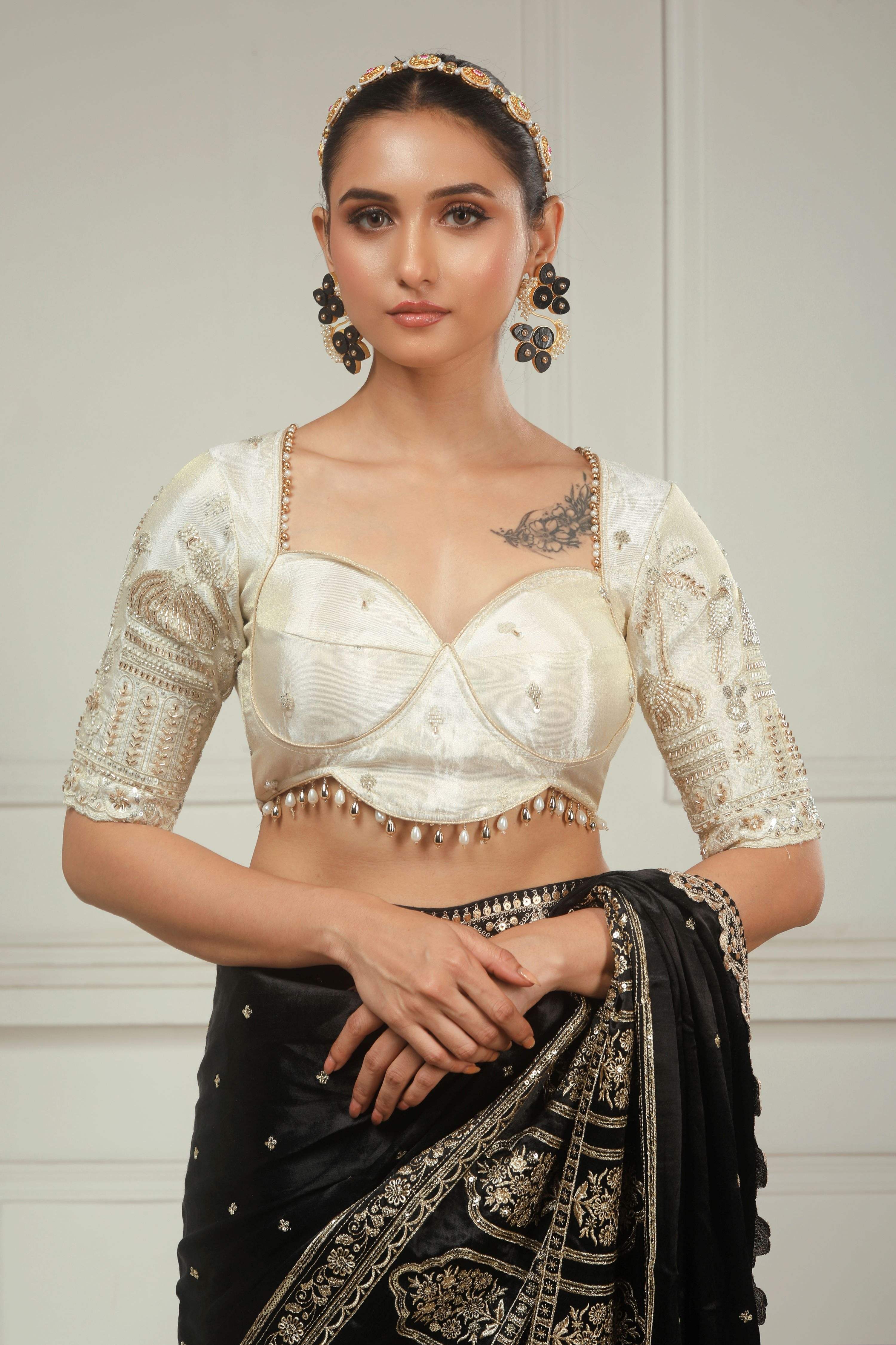 IVORY EDGE BLOUSE