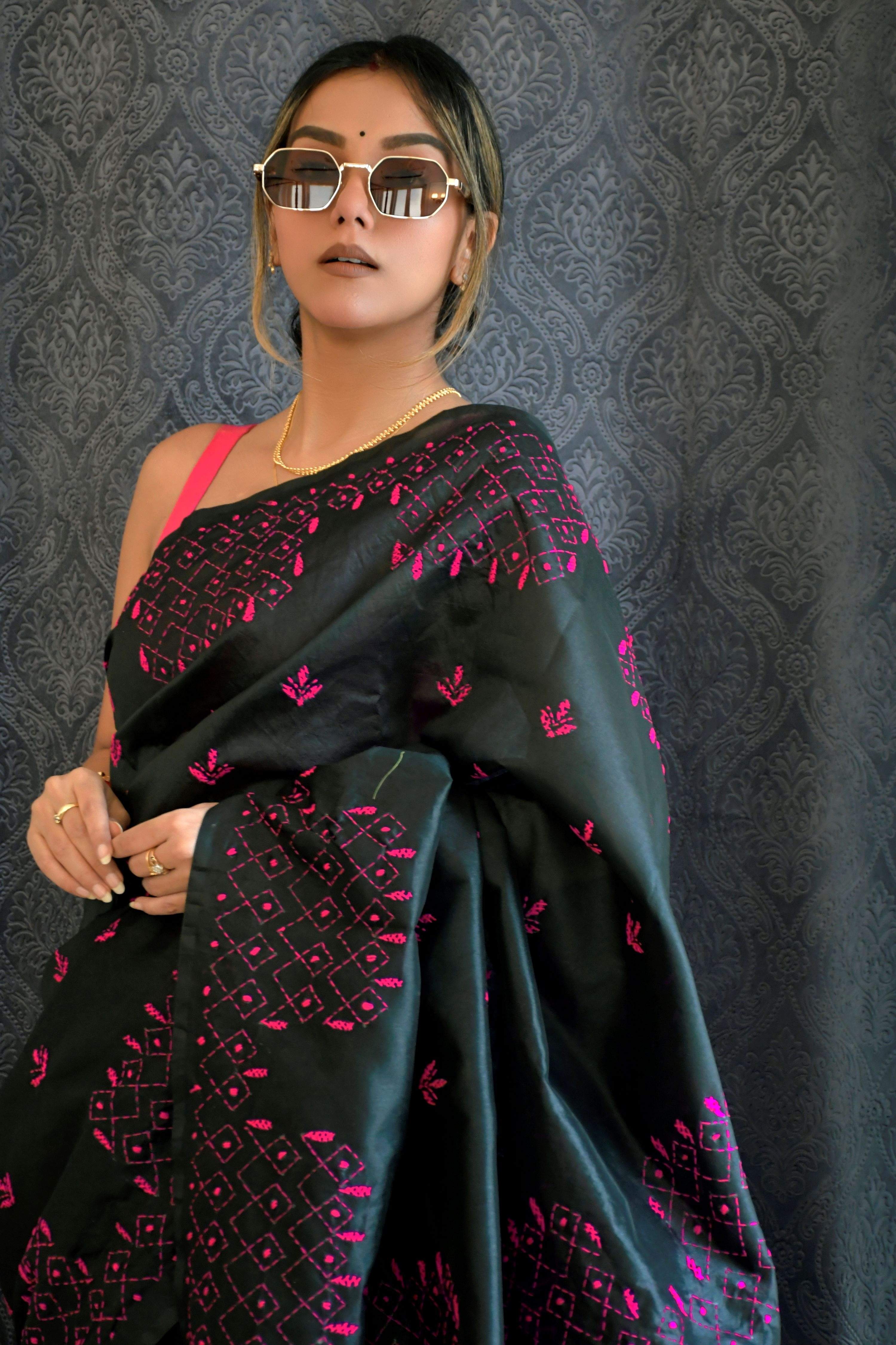 ALPONA SAREE