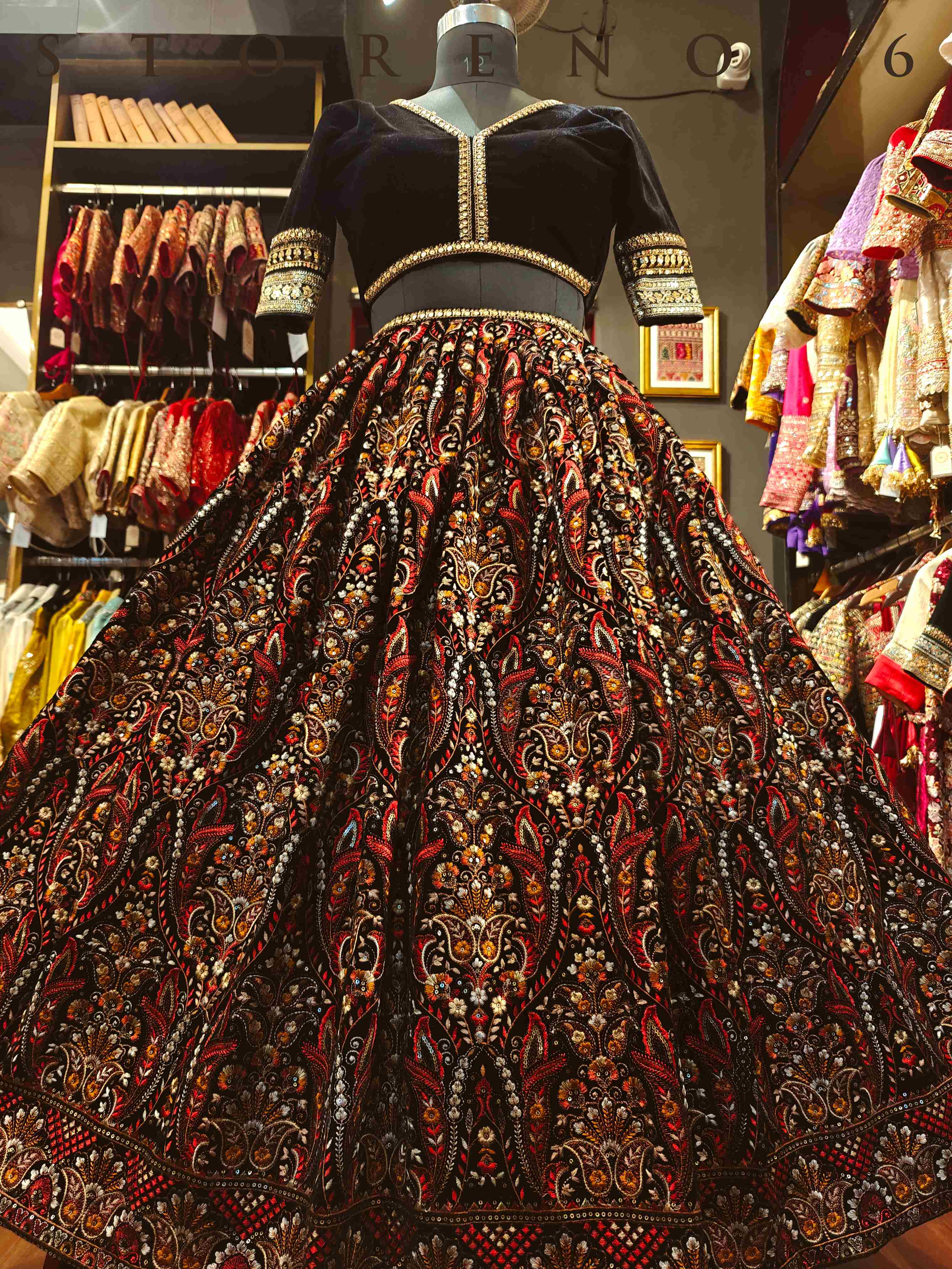 RUHAANI VELVET LEHENGA SKIRT(WITH CANCAN)