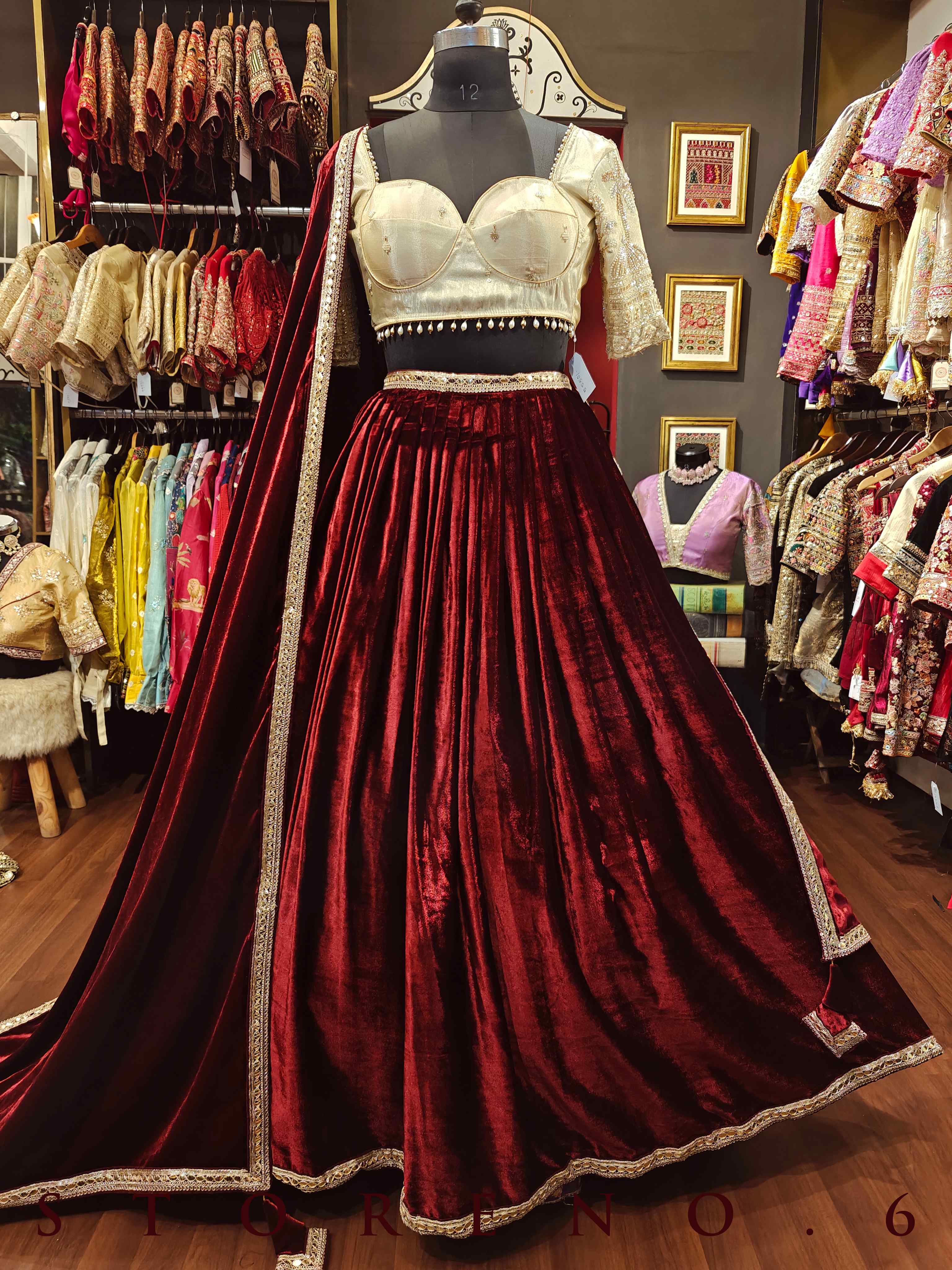 MEHRUN VELVET DUPATTA