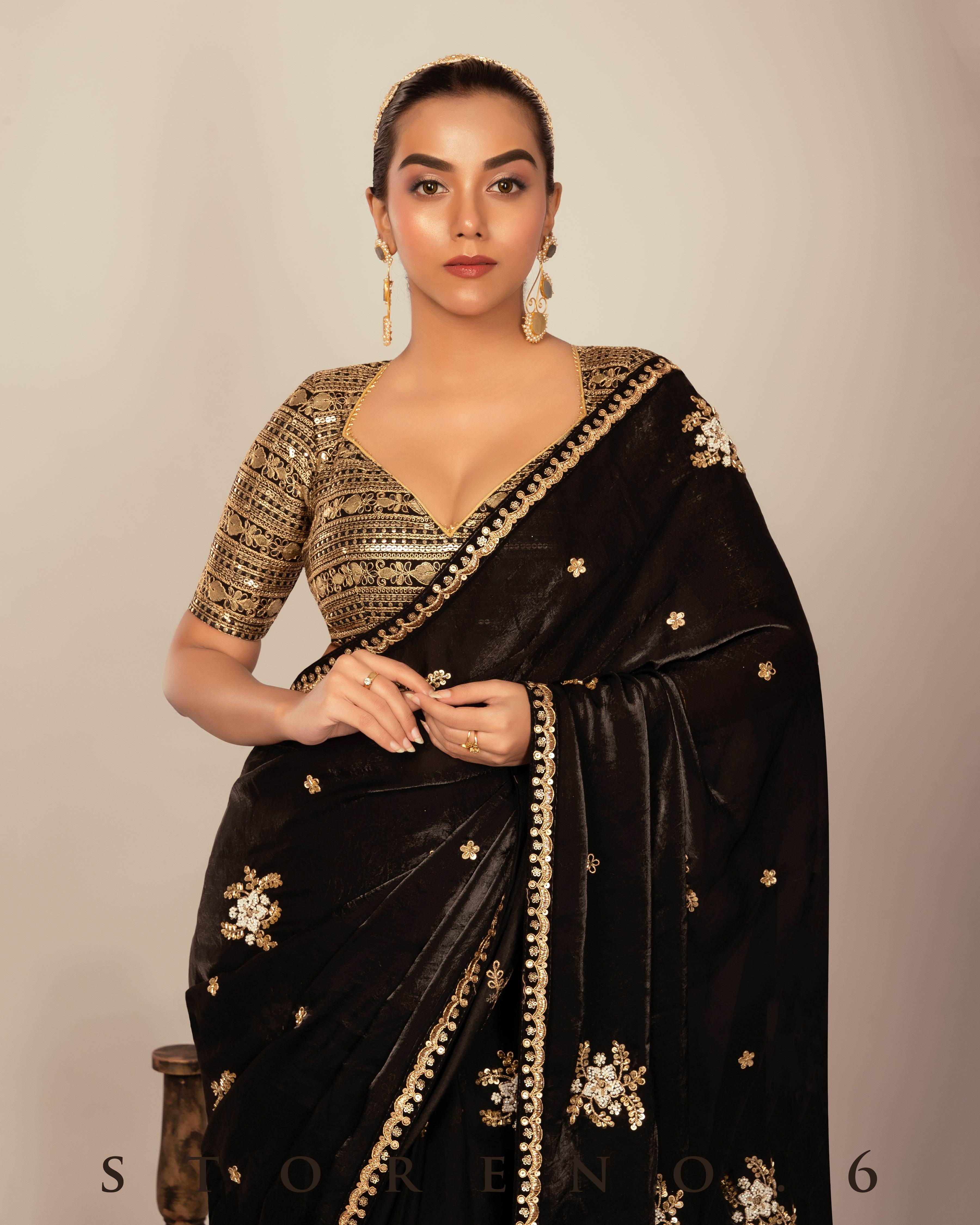 MIDNIGHT MAGNOLIA SAREE
