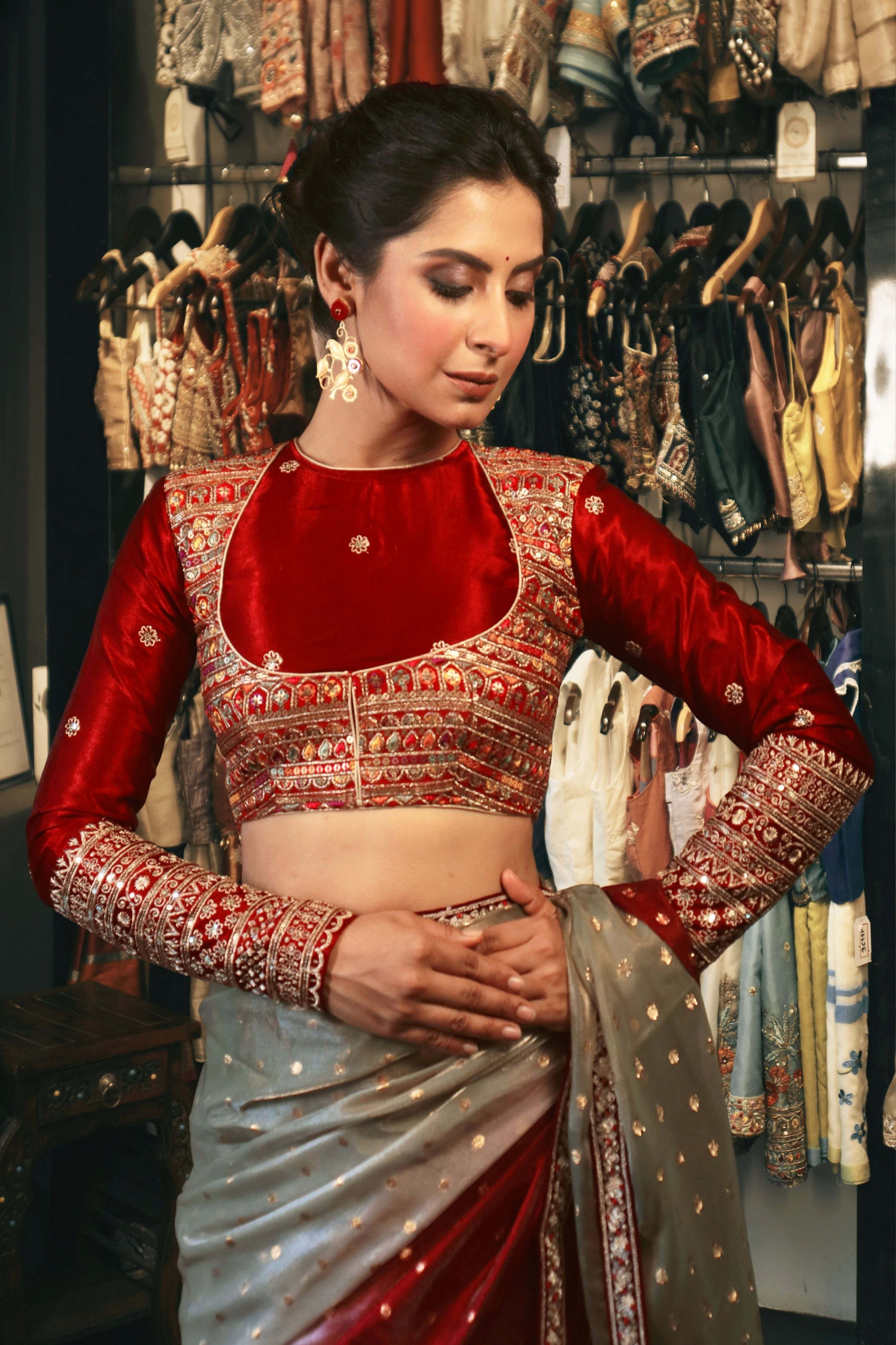 ABSOLUTE APPEAL BLOUSE