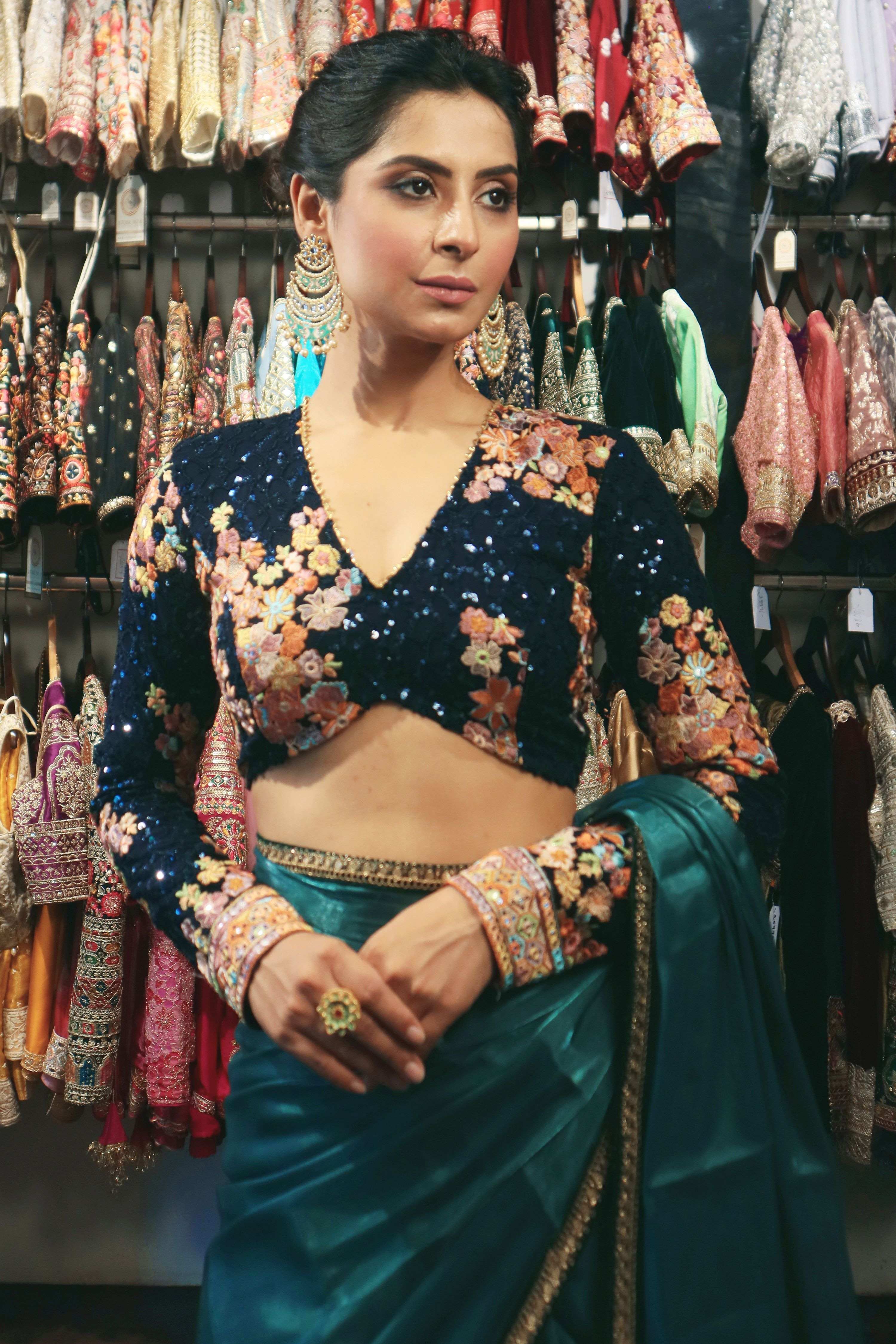 NEELI AFSOON LUXE BLOUSE