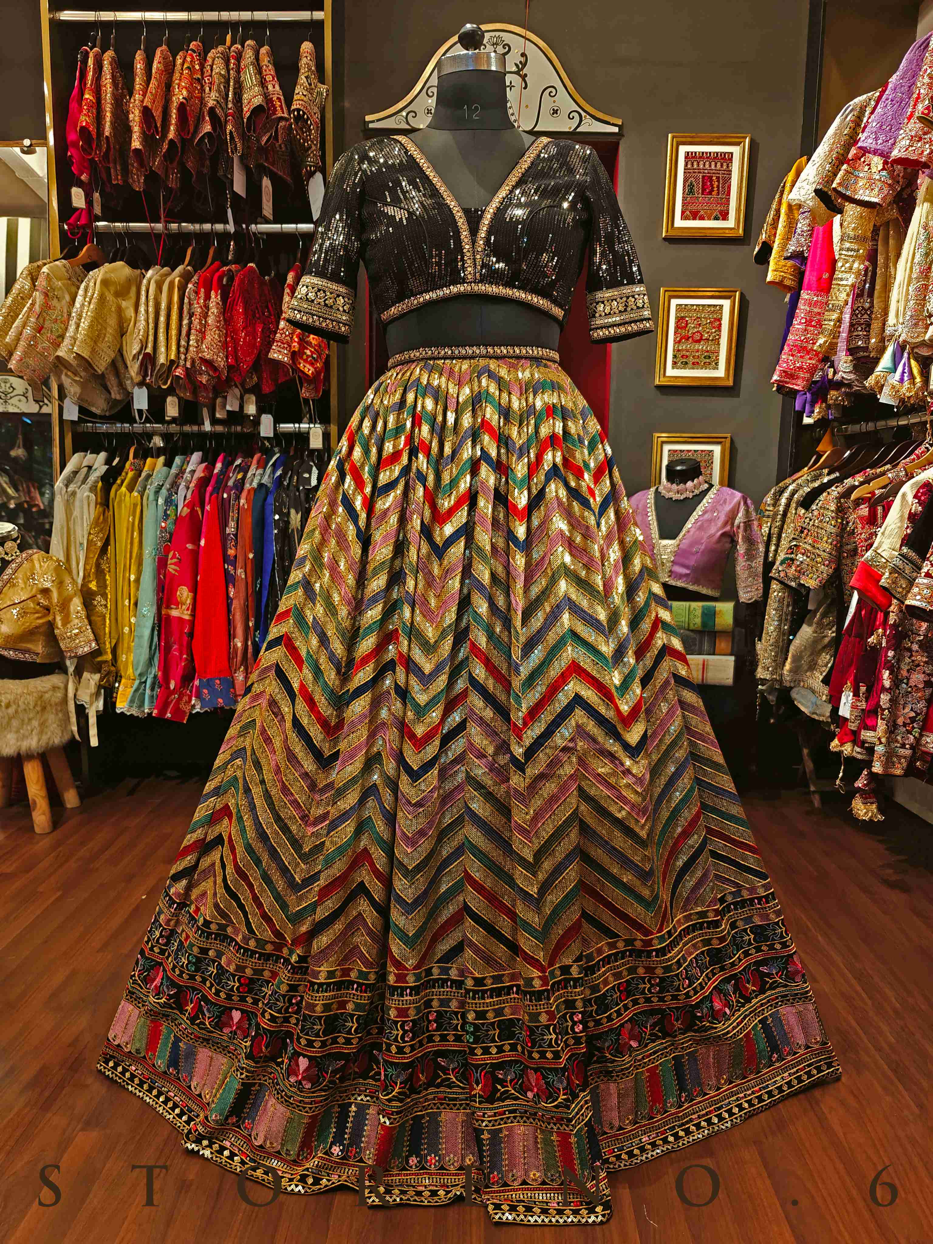 BEBAAK LEHENGA SKIRT(WITH CANCAN)