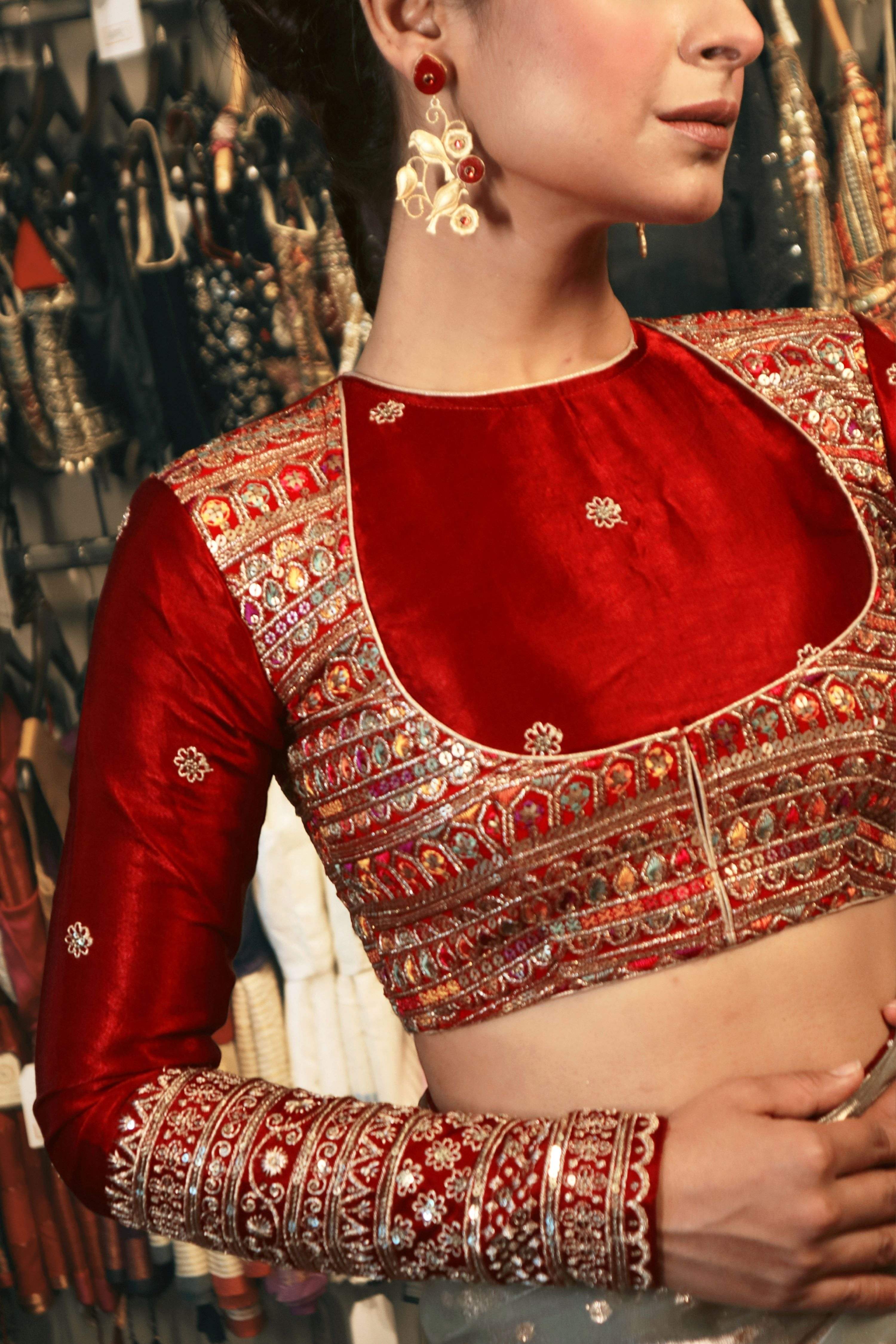 ABSOLUTE APPEAL BLOUSE