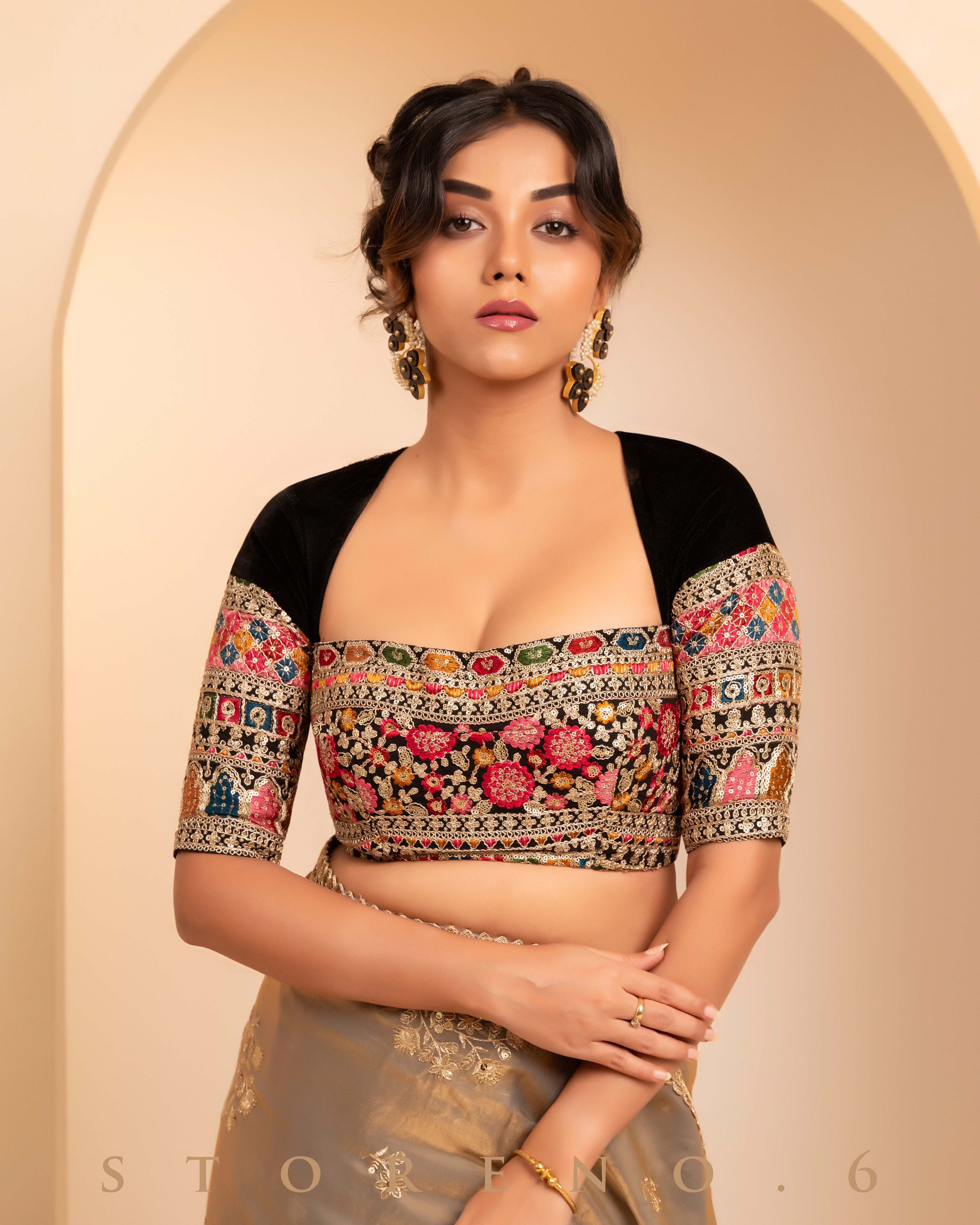 GUL KAARI SIAH MEDLEY BLOUSE