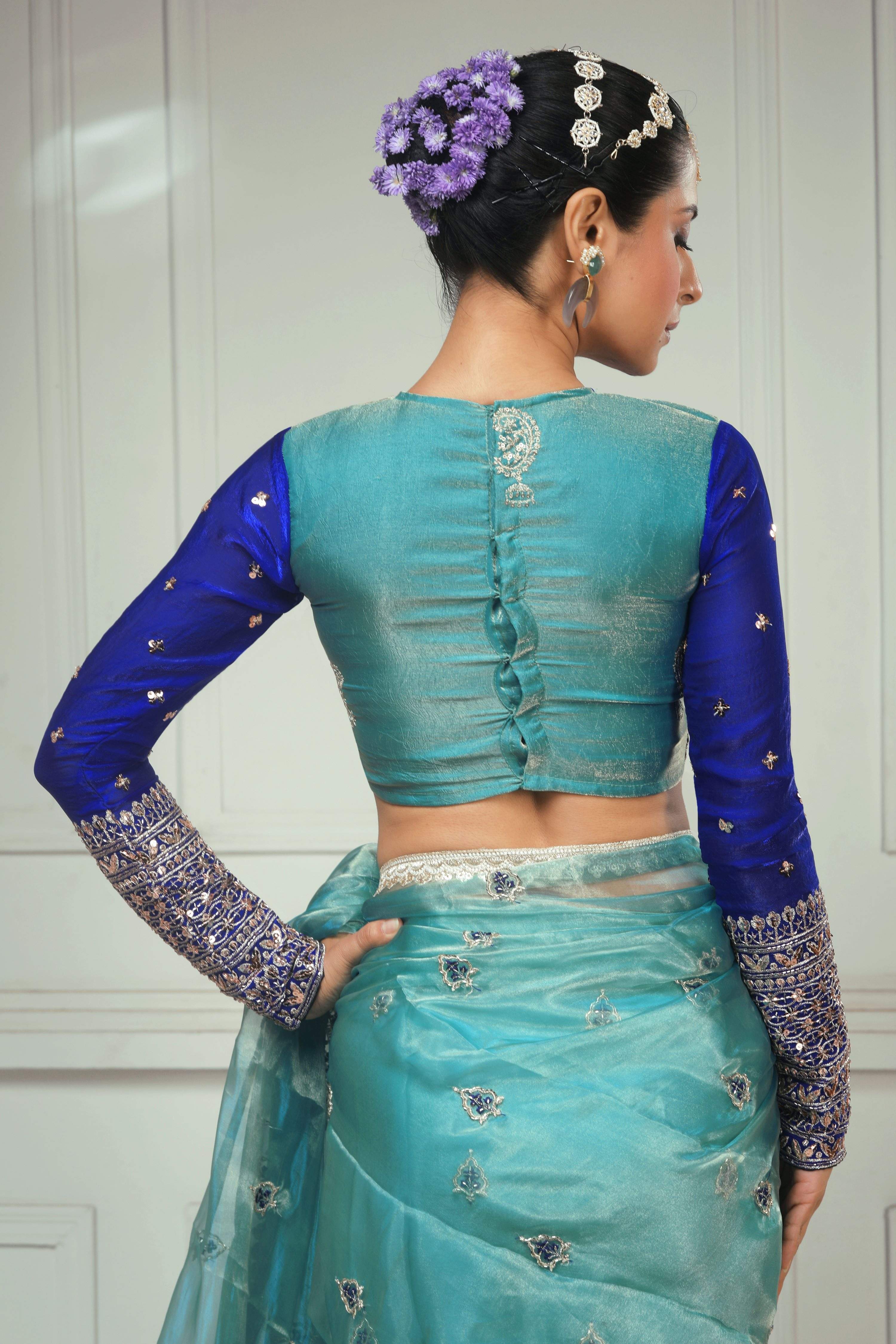RAVISH REIGN CLASSIC BLOUSE