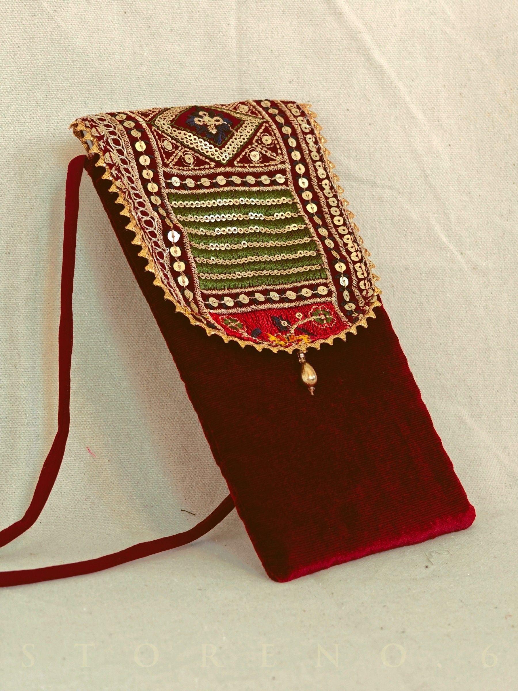 MIRCHI MINI MOBILE SLING