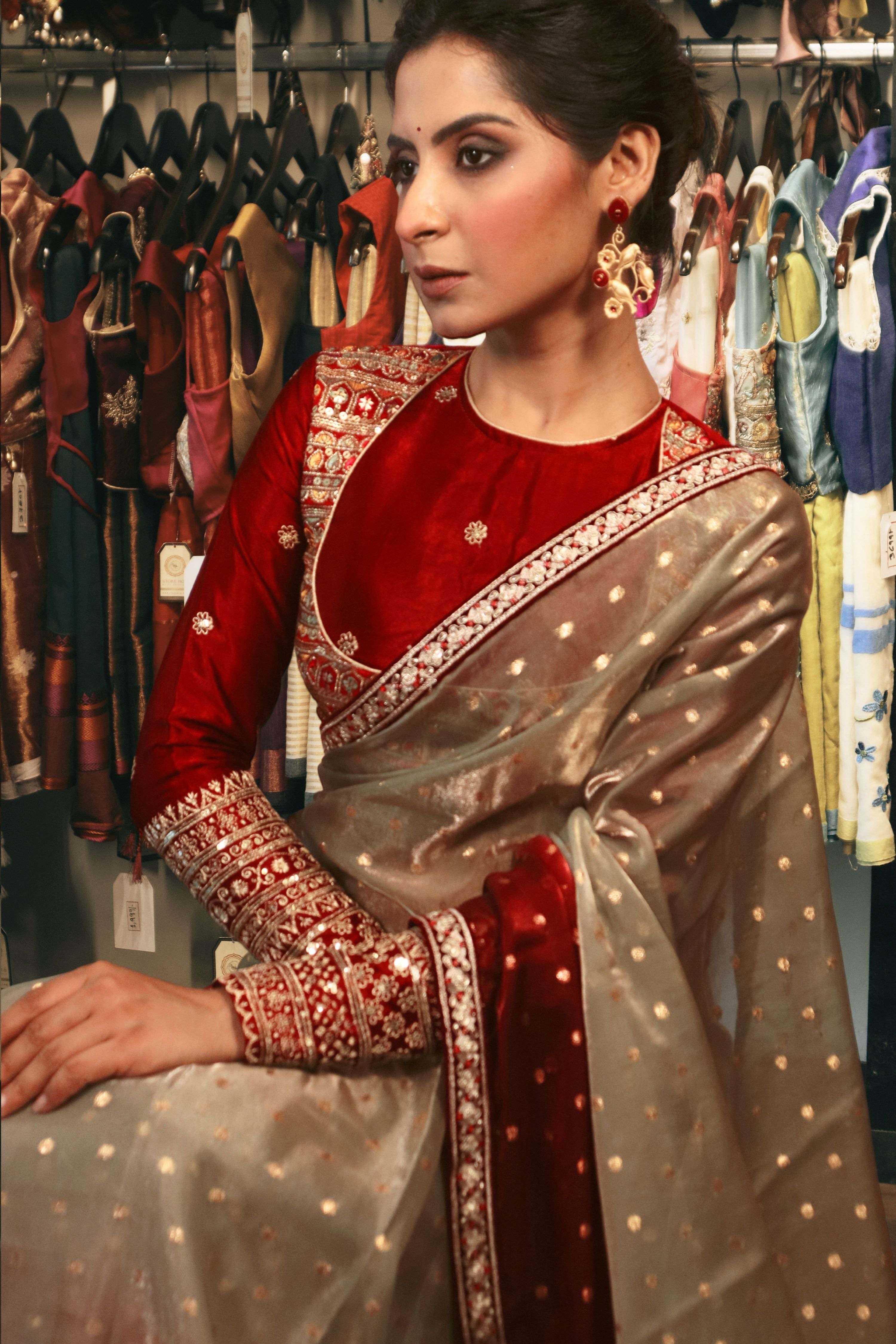 MOONRISE GLOW SAREE WITH ABSOLUTE APPEAL BLOUSE