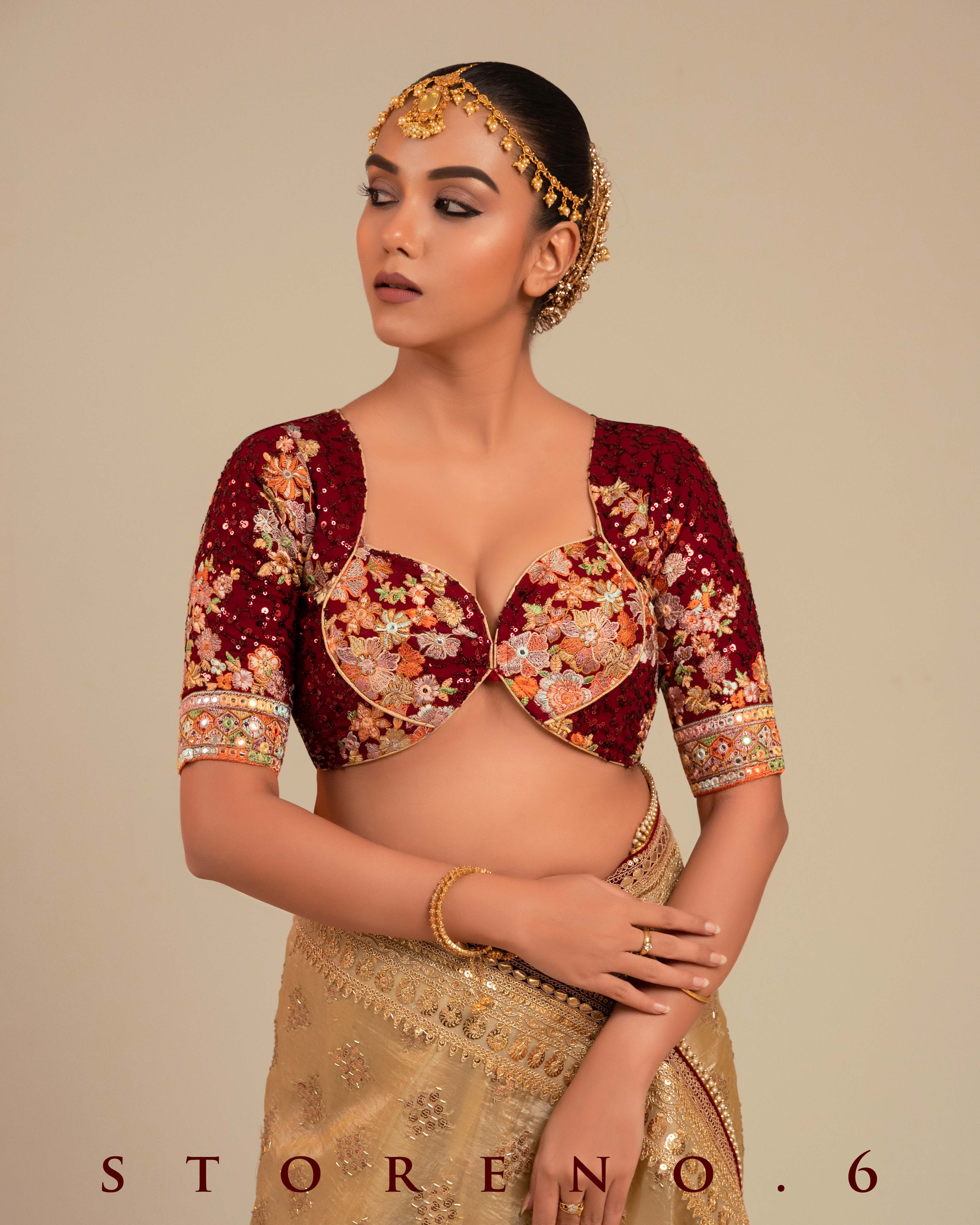 RAAKT AFSOON EDGE BLOUSE