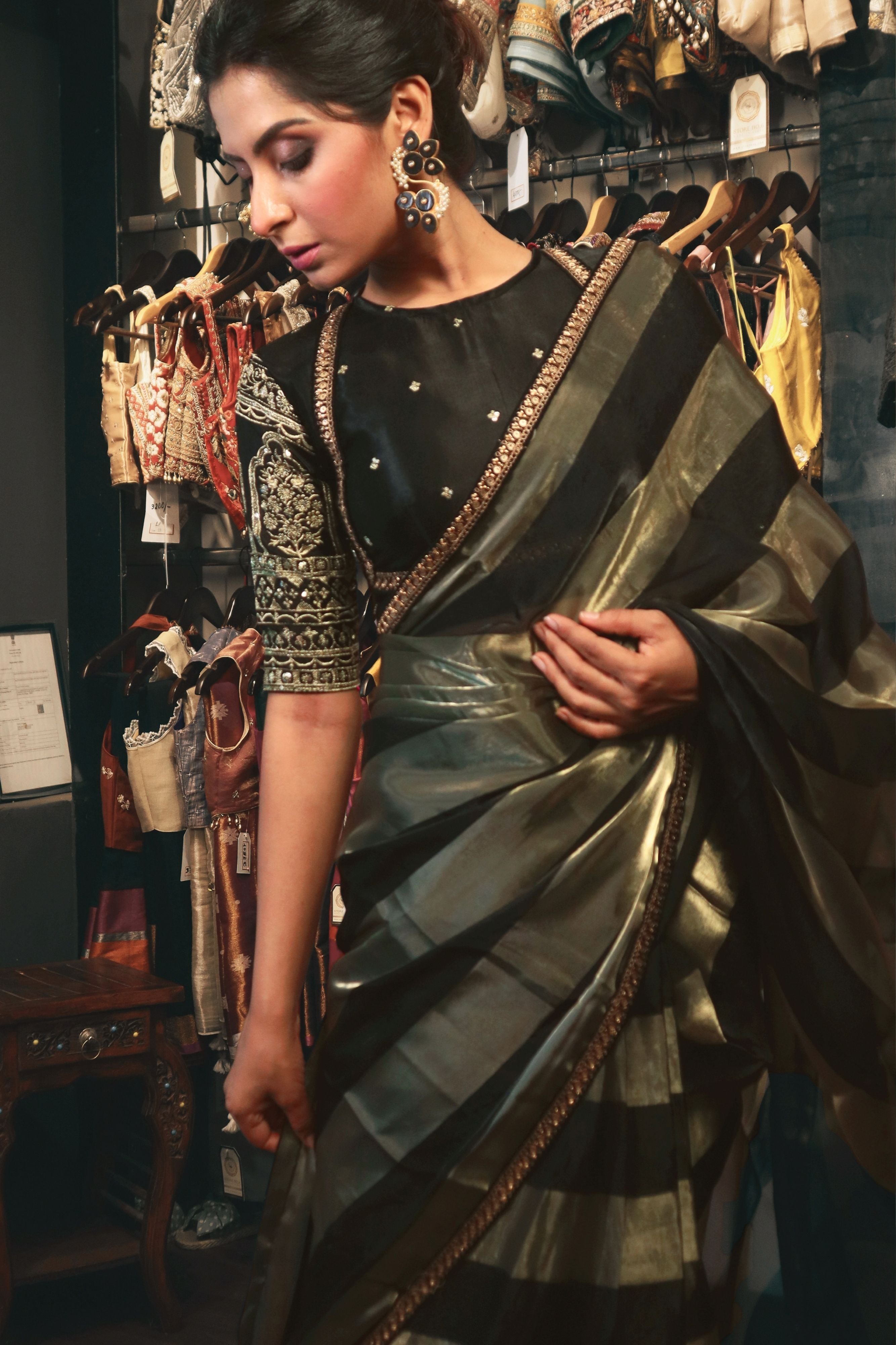 CLASSIC CONTOUR SAREE WITH TIMELESS TRIBUTE BLOUSE